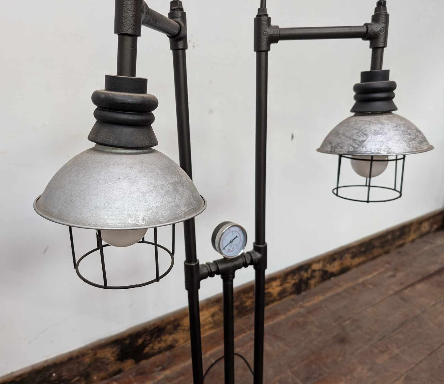 Industrial Style Metal Twin Bulb Lamp