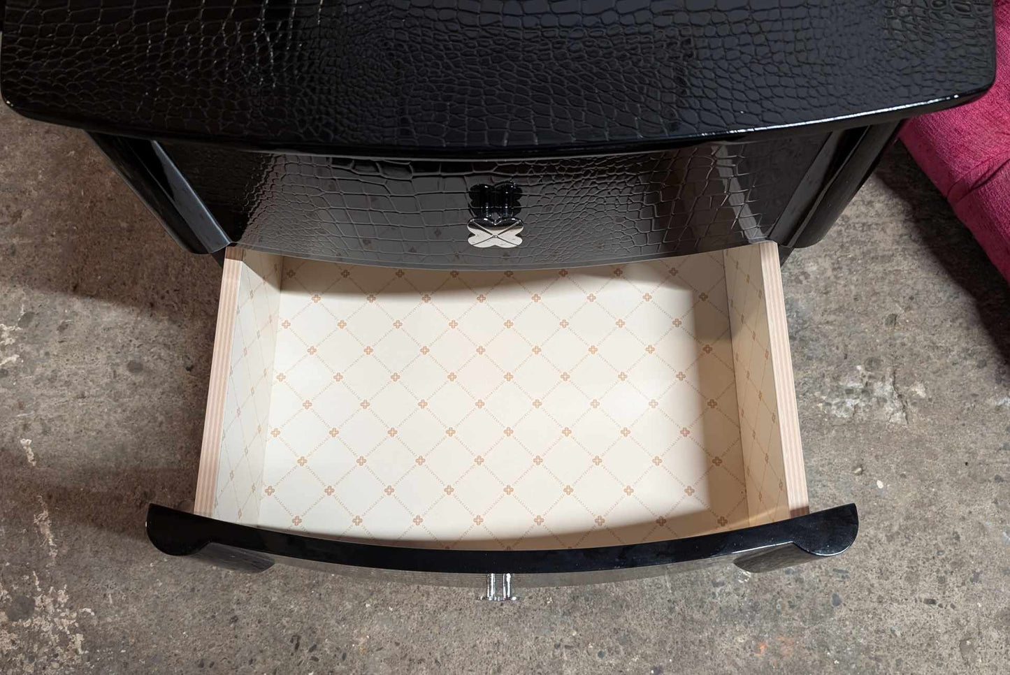 Small Black Chest of Drawers with Soft Closing Drawers and Snakeskin Texture