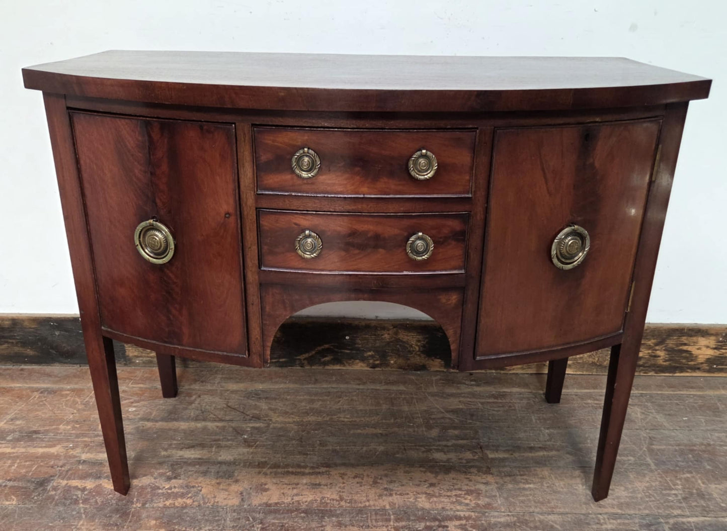 Antique Georgian Mahogany Sideboard with Brass Ring Handles