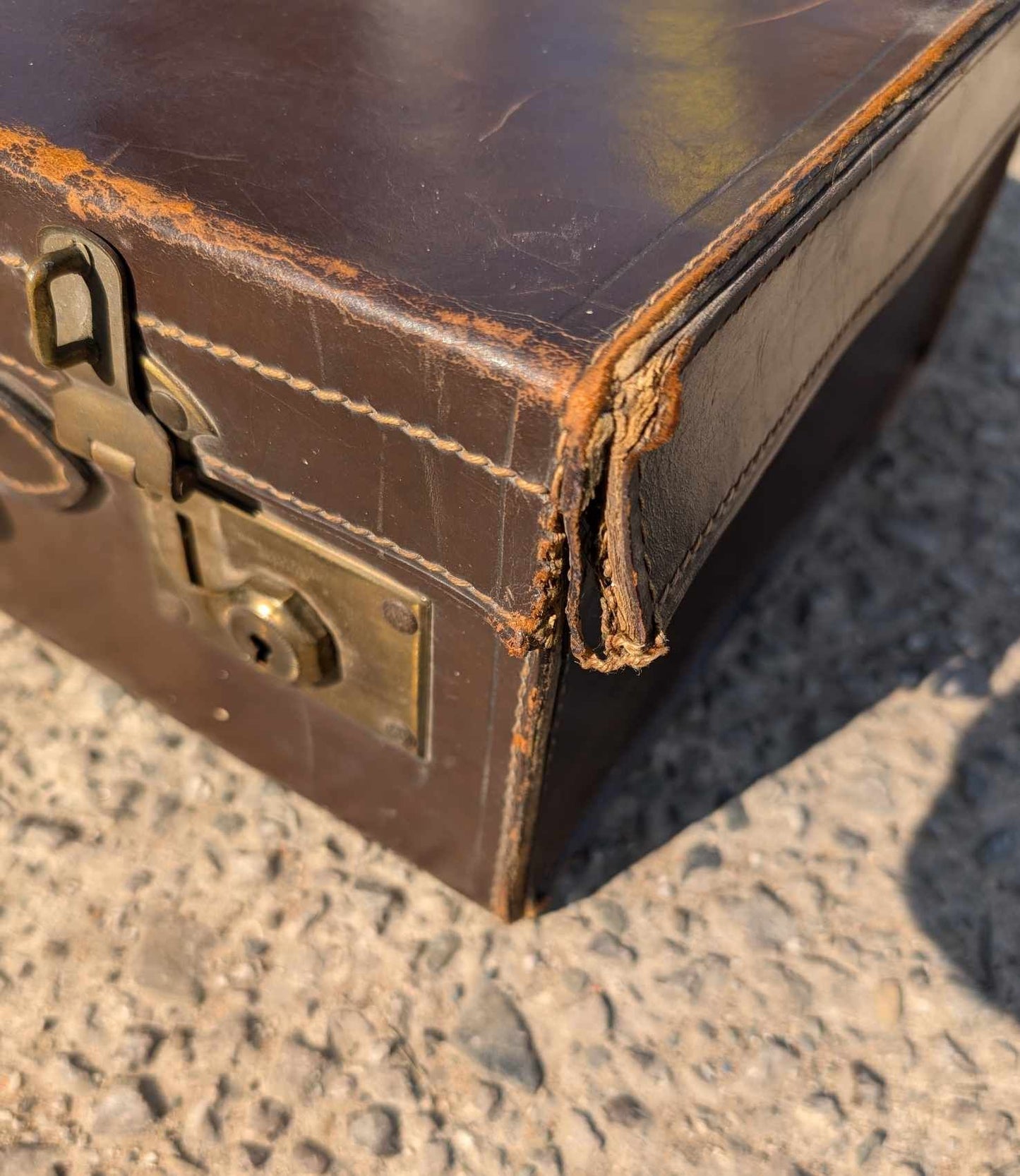 1920s Leather Klip-It Suitcase with Keys
