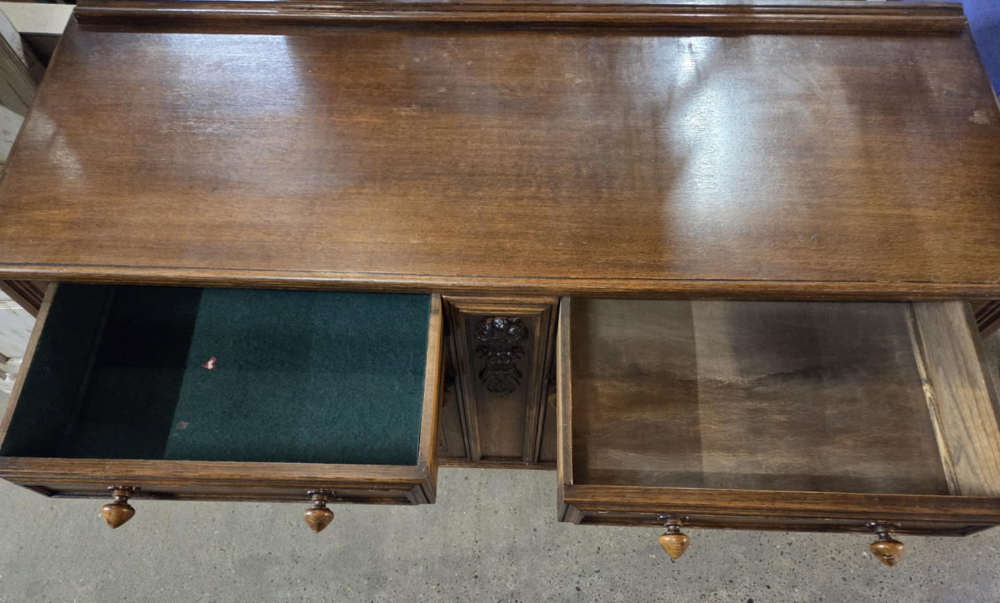 Vintage Style Engraved Wooden Storage Unit with Double Cabinet and Drawers