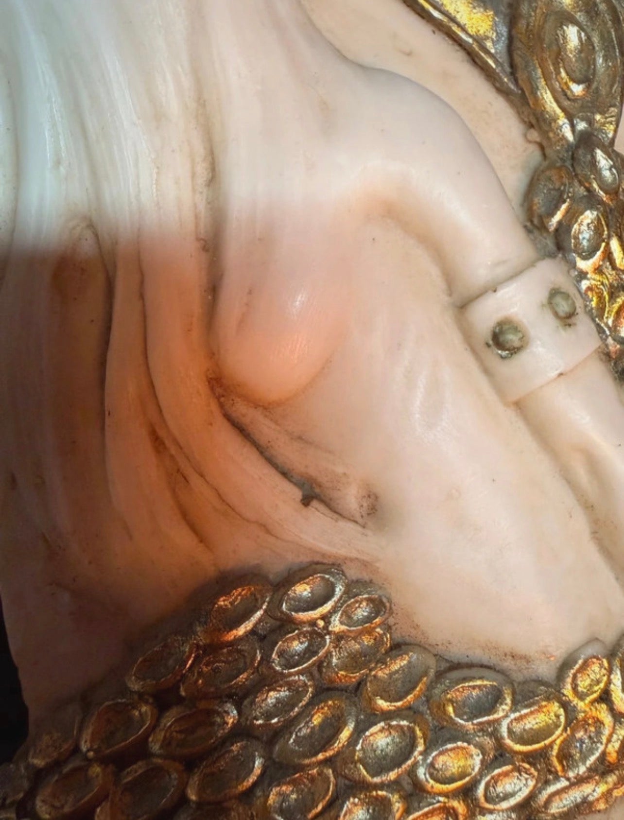 Beautiful mermaid wall plaque in white and gold