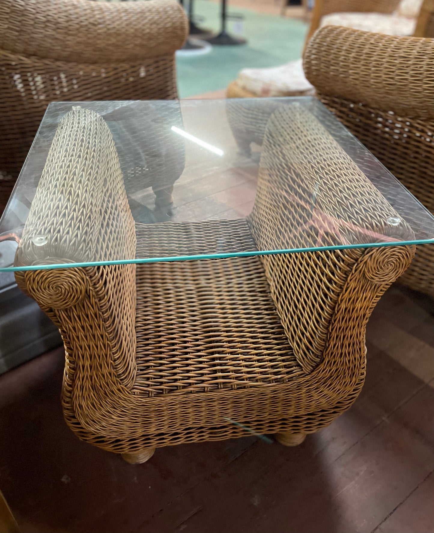 Vintage rattan / wicker furniture set for conservatory (6 items in total)