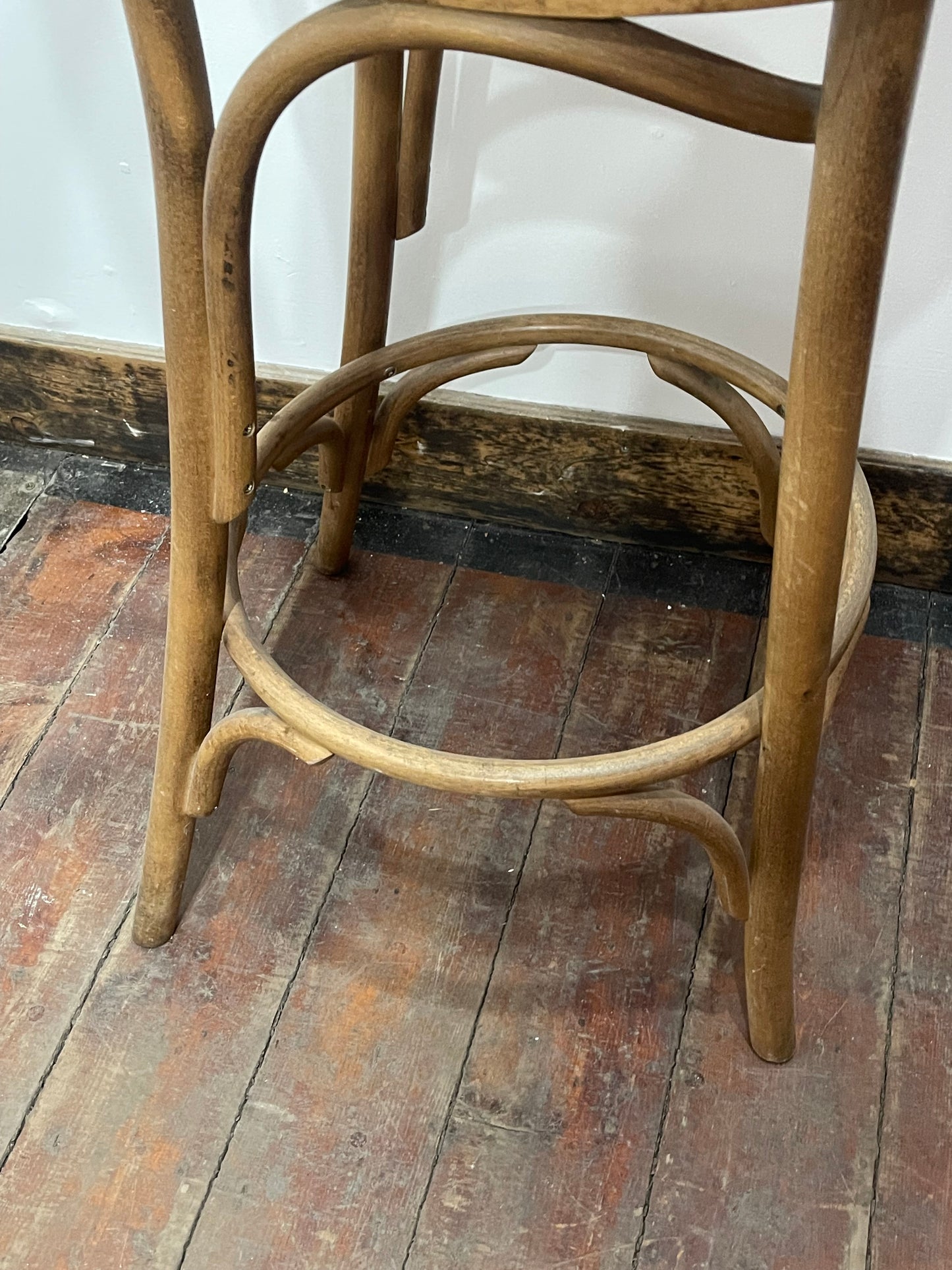 Set of 4 Bentwood Bar Stools Brown Leather Seats / Café Pub Bar Furniture