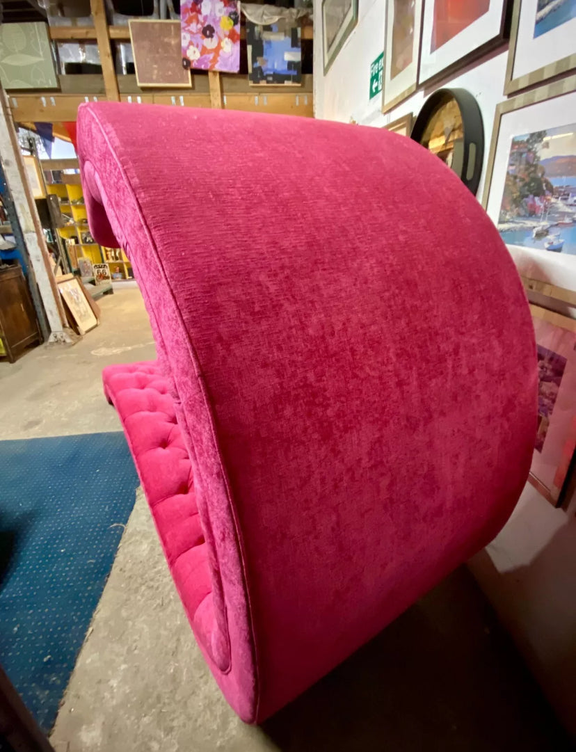 SPRING SALE! Curved fuchsia pink chaise longue