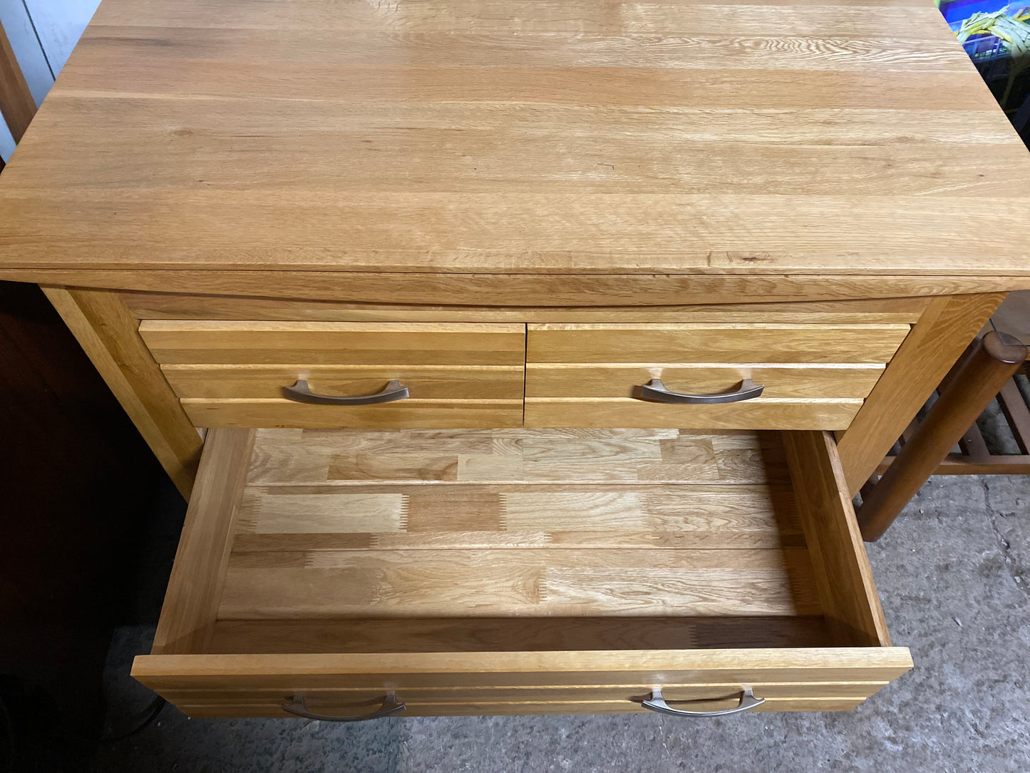Ex-Oak Furniture Land chest of drawers