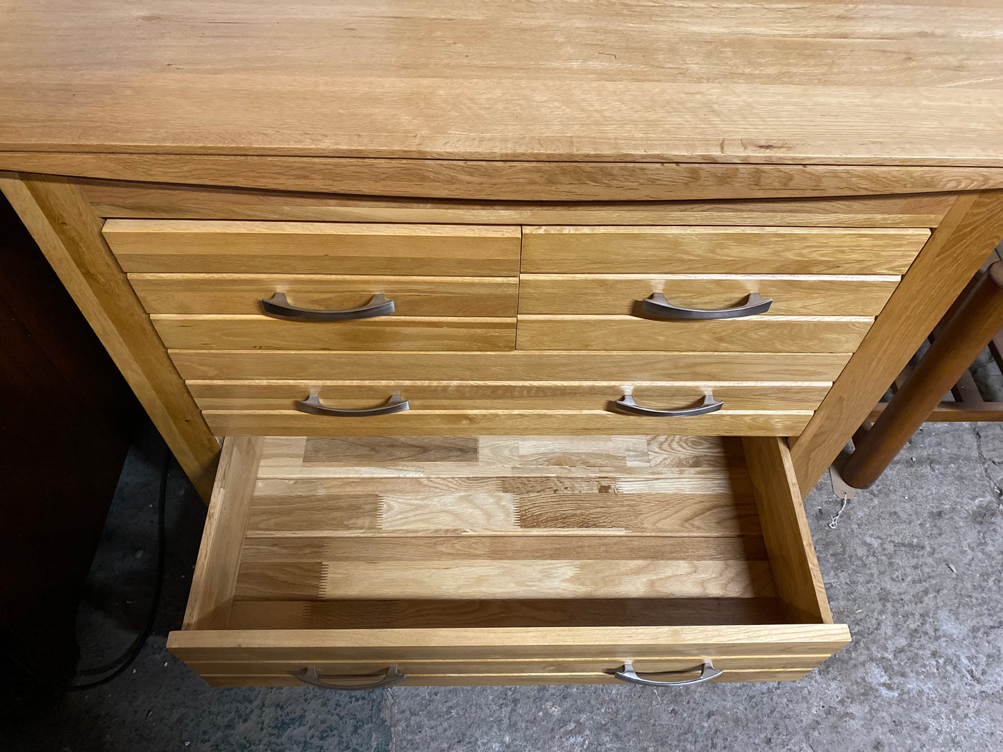 Ex-Oak Furniture Land chest of drawers