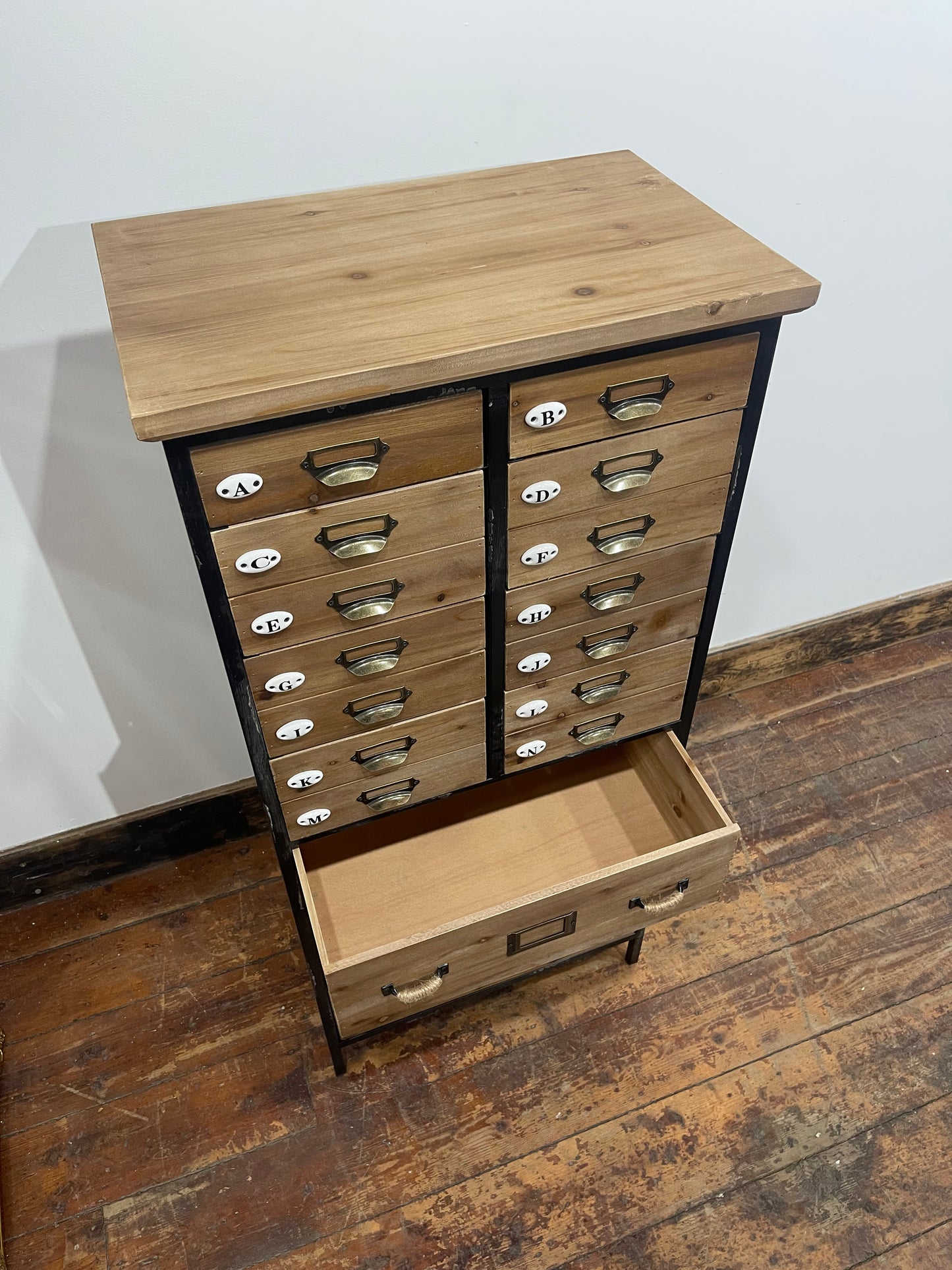 Vintage Style 17 Drawer Storage Cabinet Apothecary Unit
