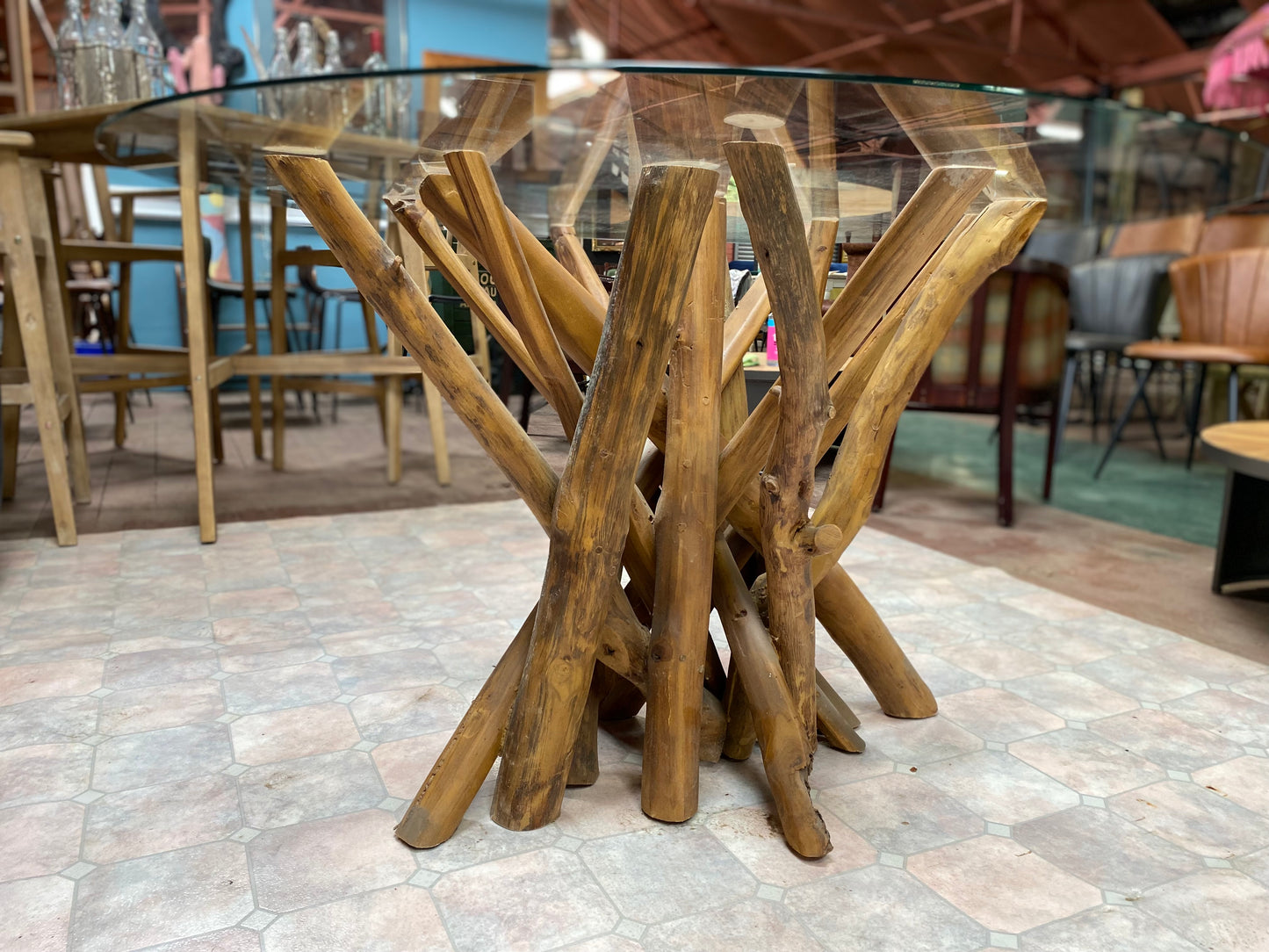 FREE DELIVERY! Glass table and 4 x dining chairs