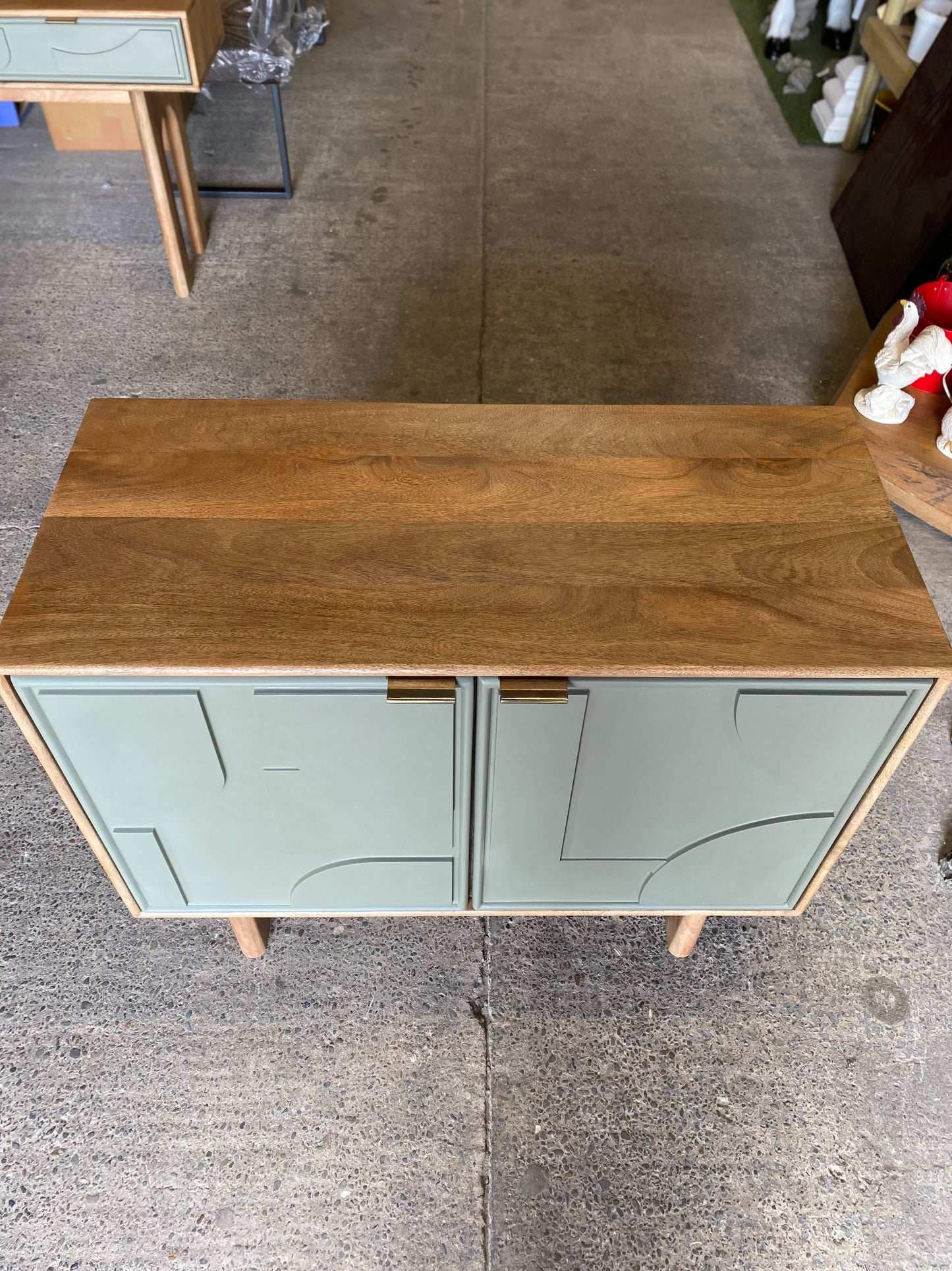 Stylish cabinet with geometric door design