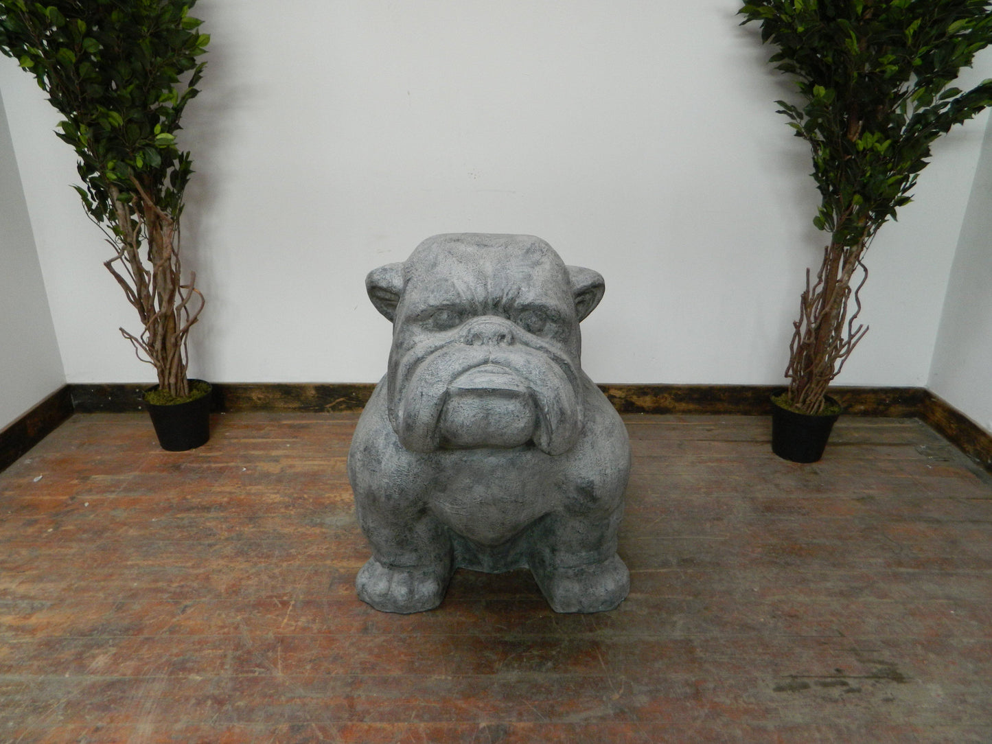 LARGE OUTDOOR BULLDOG  ORNIMENT (NEW) - Browsers Emporium