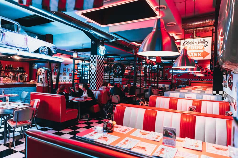 Does Restaurant Furniture Have To Be Modern