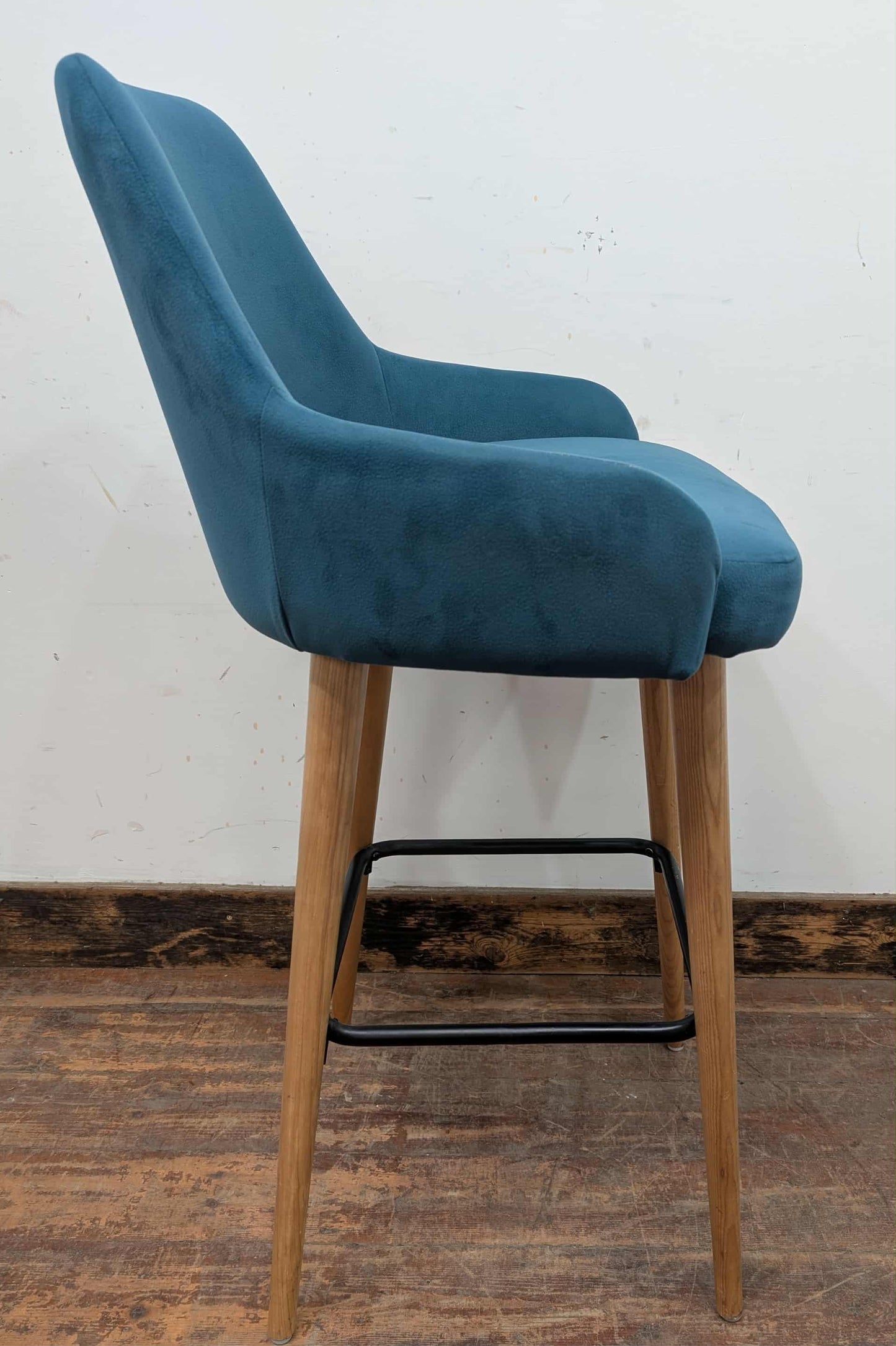 Set of 4 teal suede-like fabric bar stools for cafe / pub / restaurant