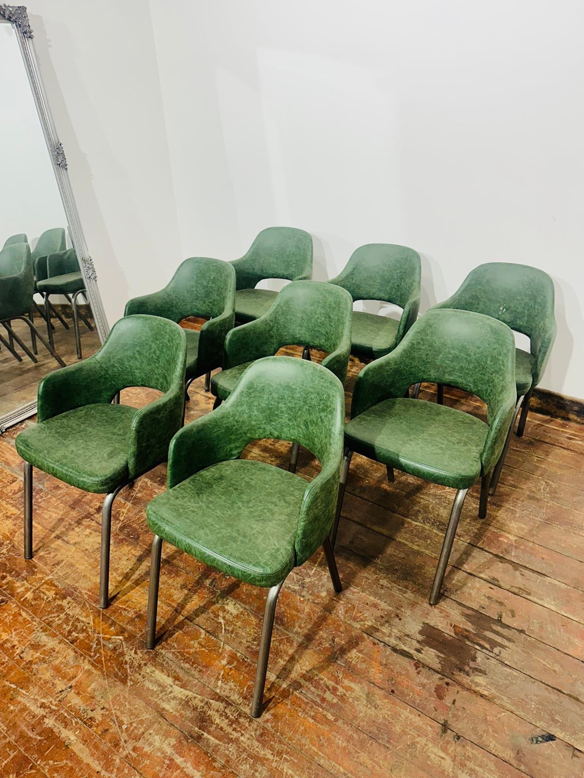 Set of 8 Green Leather Dining Chairs Armchairs Metal Legs Restaurant Cafe