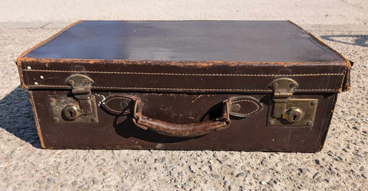 1920s Leather Klip-It Suitcase with Keys