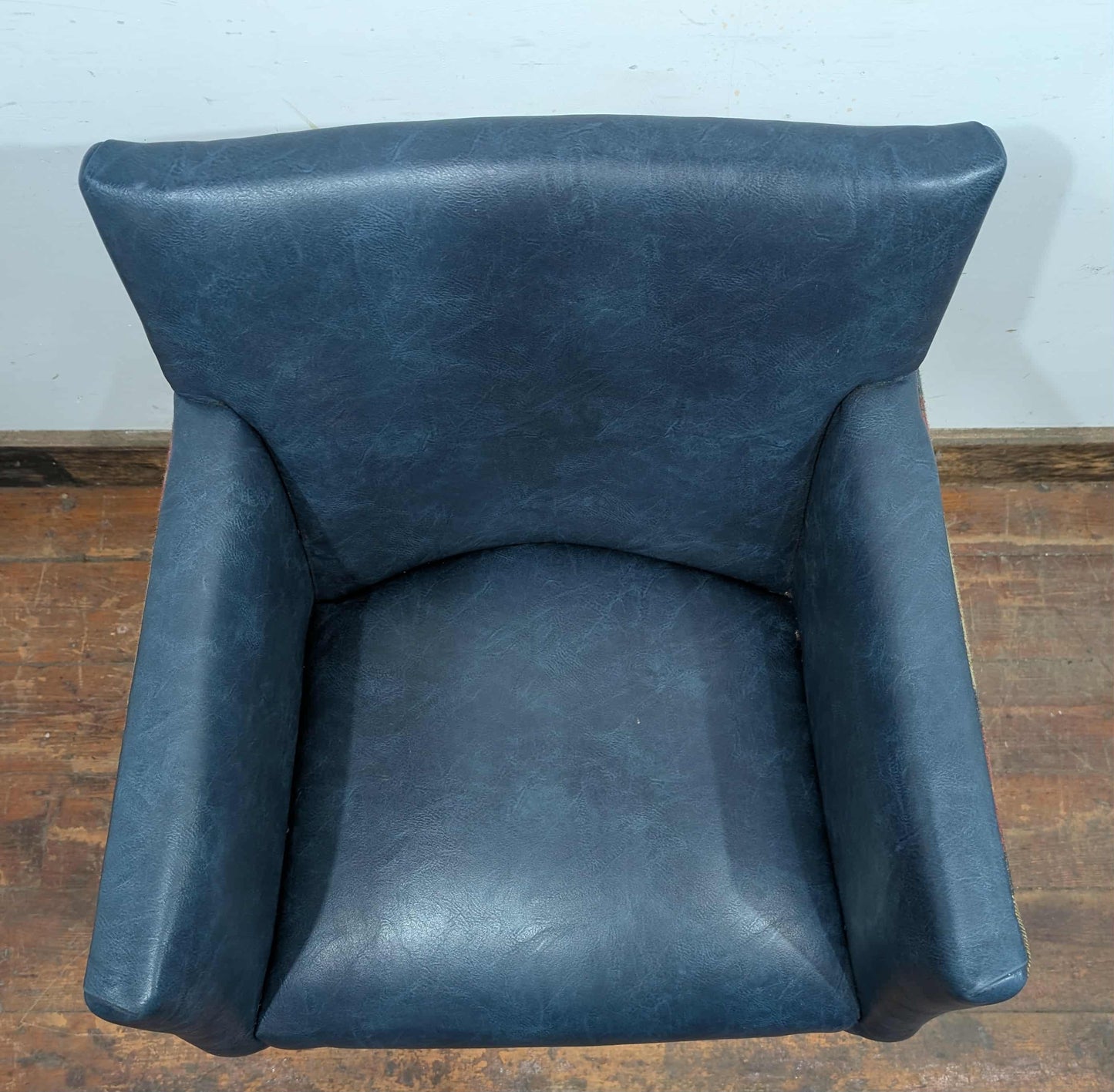 Set of 5 navy faux leather tub chairs / tartan fabric backs / pub seating
