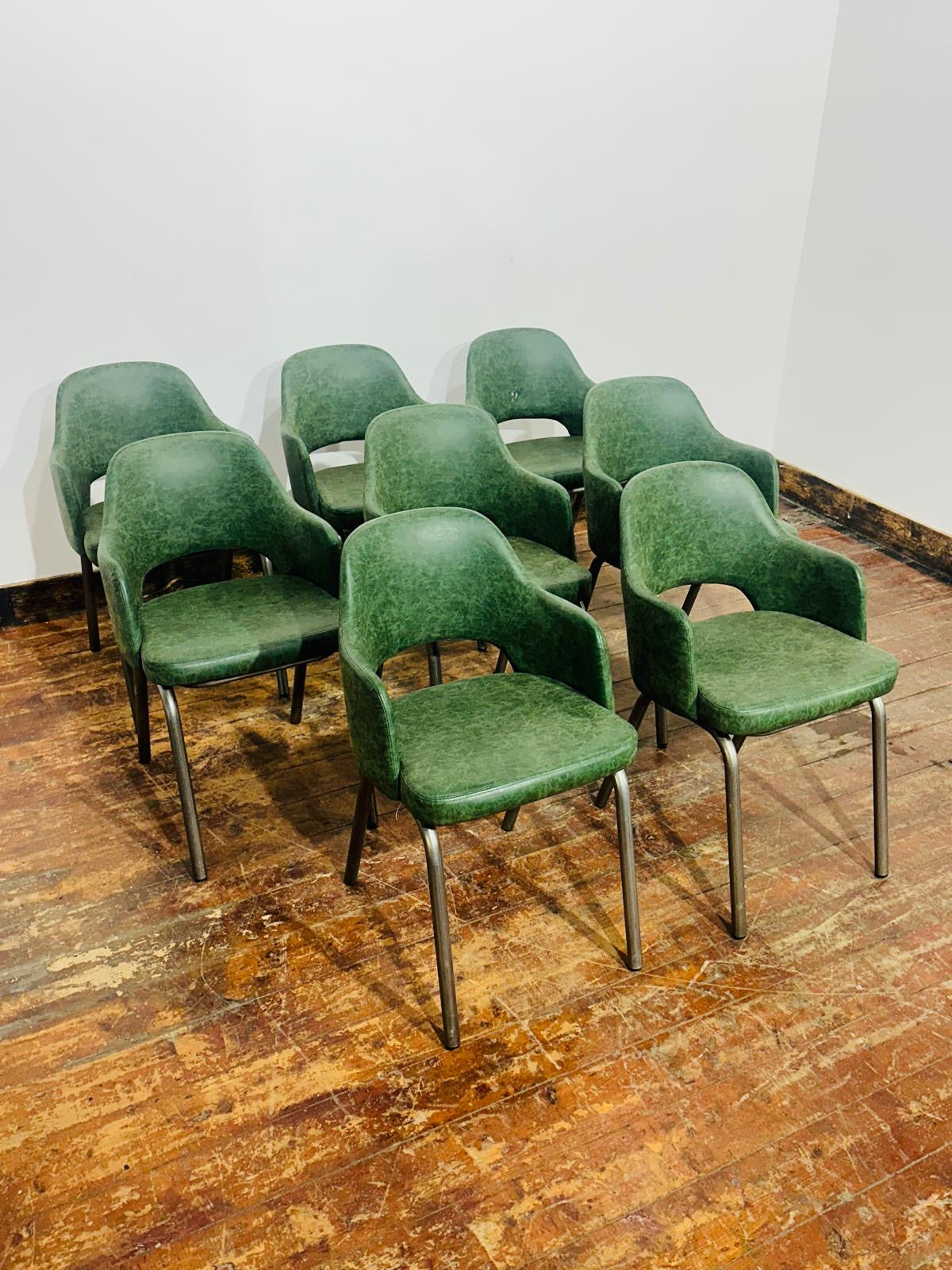 Set of 8 Green Leather Dining Chairs Armchairs Metal Legs Restaurant Cafe