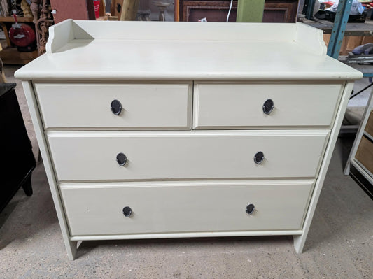 White Chest of Drawers / Dresser / Wood / Bedroom