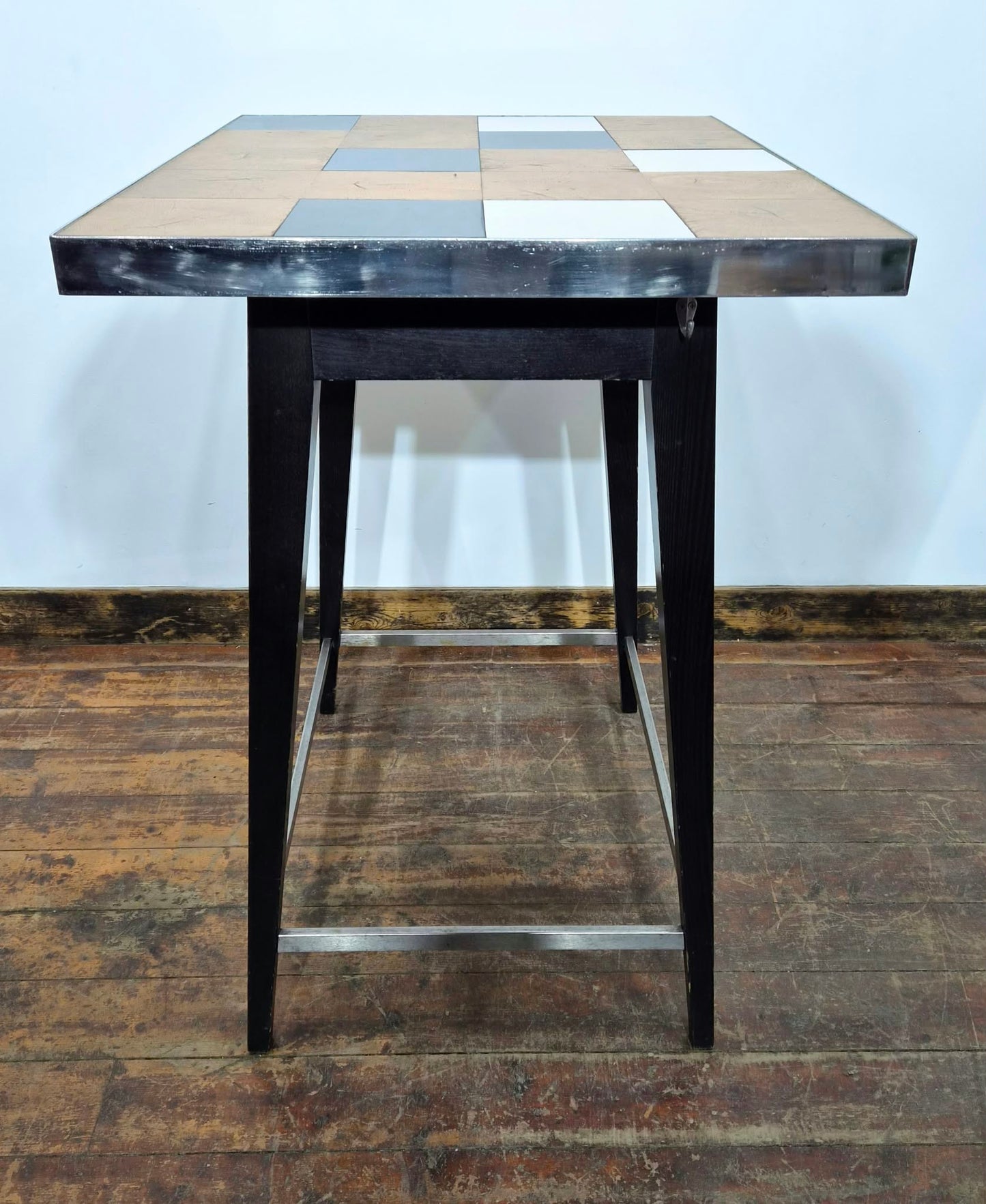 Check Pattern / Mirror Edge Poseur Table with Black Wooden Frame