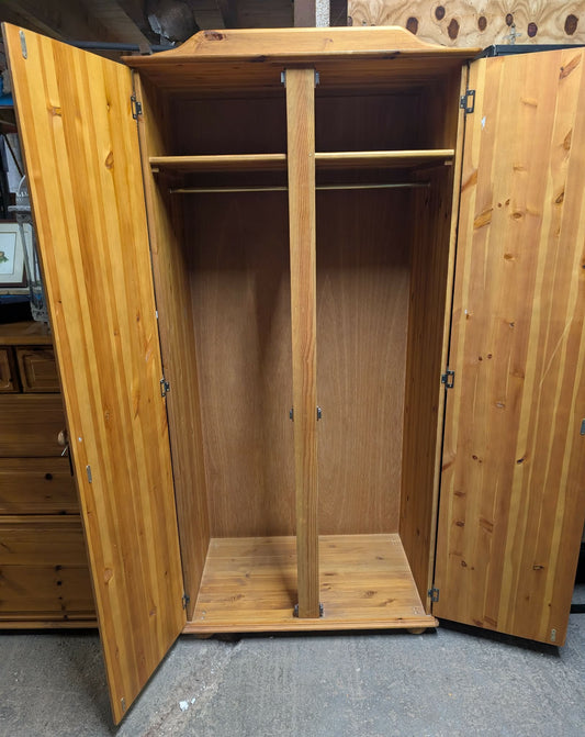 Classic Pine Wardrobe / Home Furniture