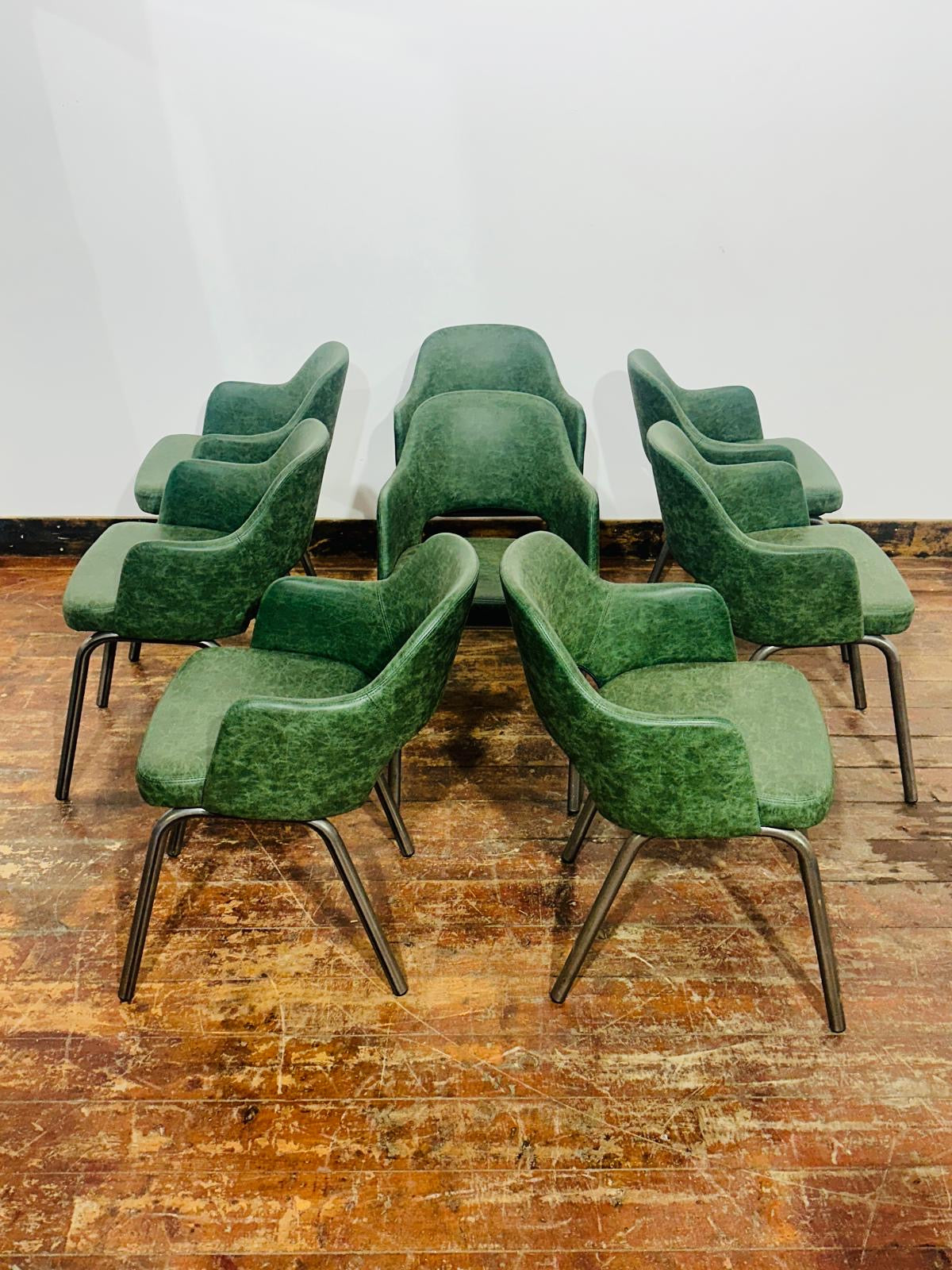 Set of 8 Green Leather Dining Chairs Armchairs Metal Legs Restaurant Cafe