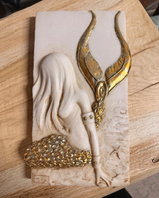 Beautiful mermaid wall plaque in white and gold