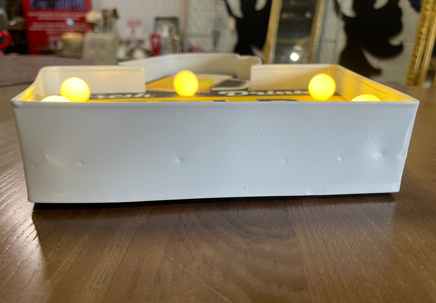 Light up 'Cold Beer' wall sign