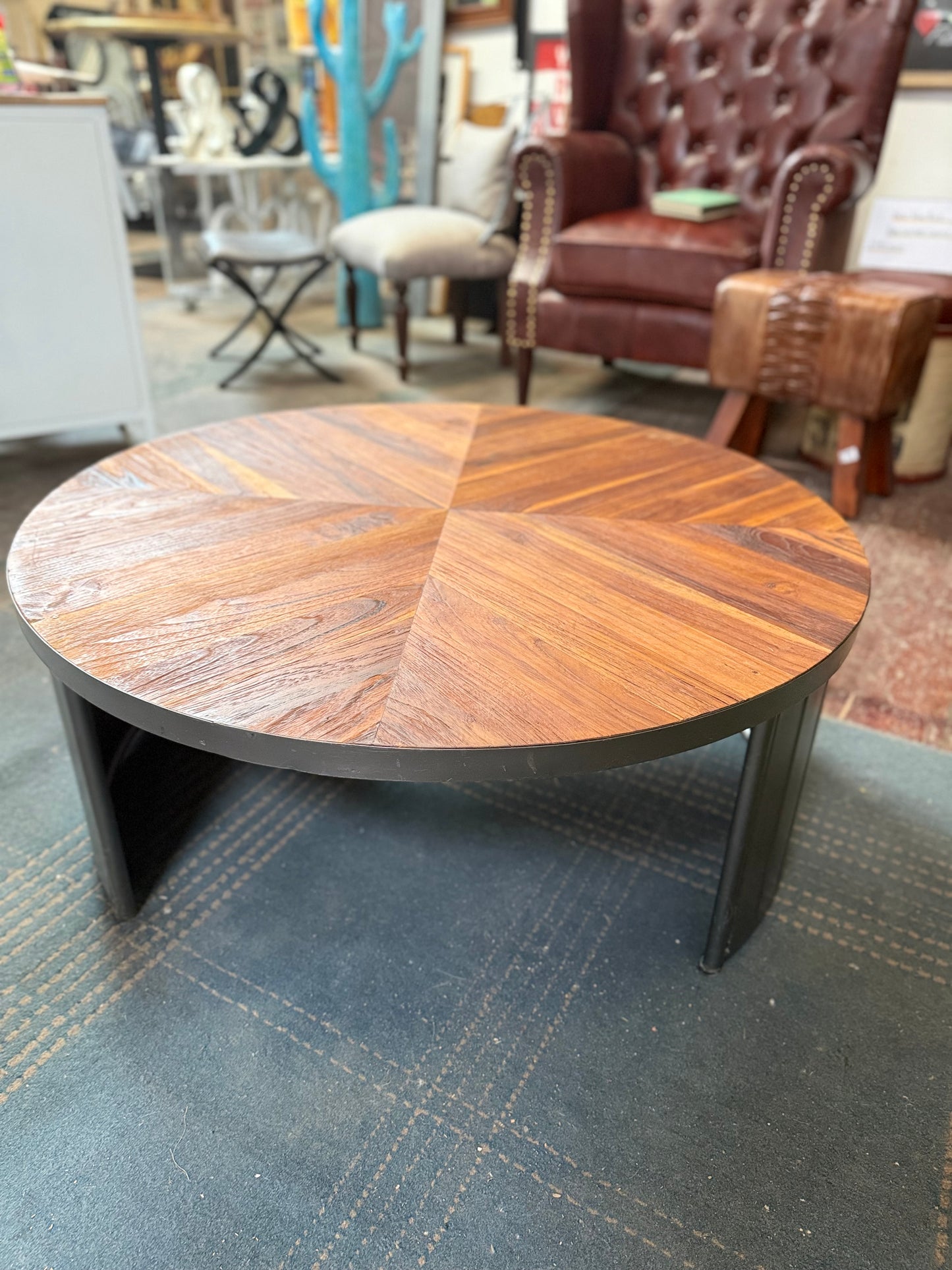 Oban Round Coffee Table – Wood Effect Top & Black Metal Base