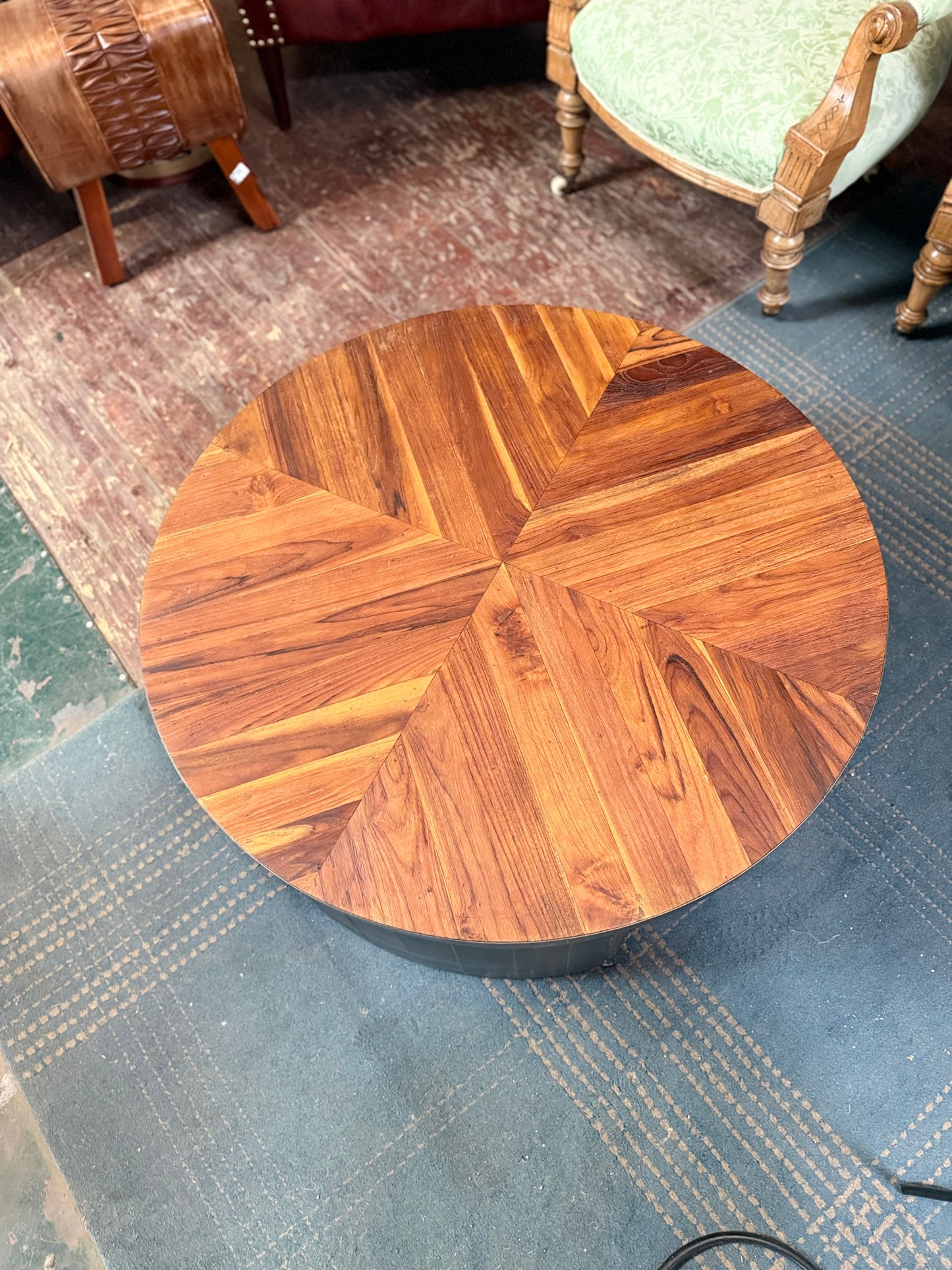 Oban Round Coffee Table – Wood Effect Top & Black Metal Base