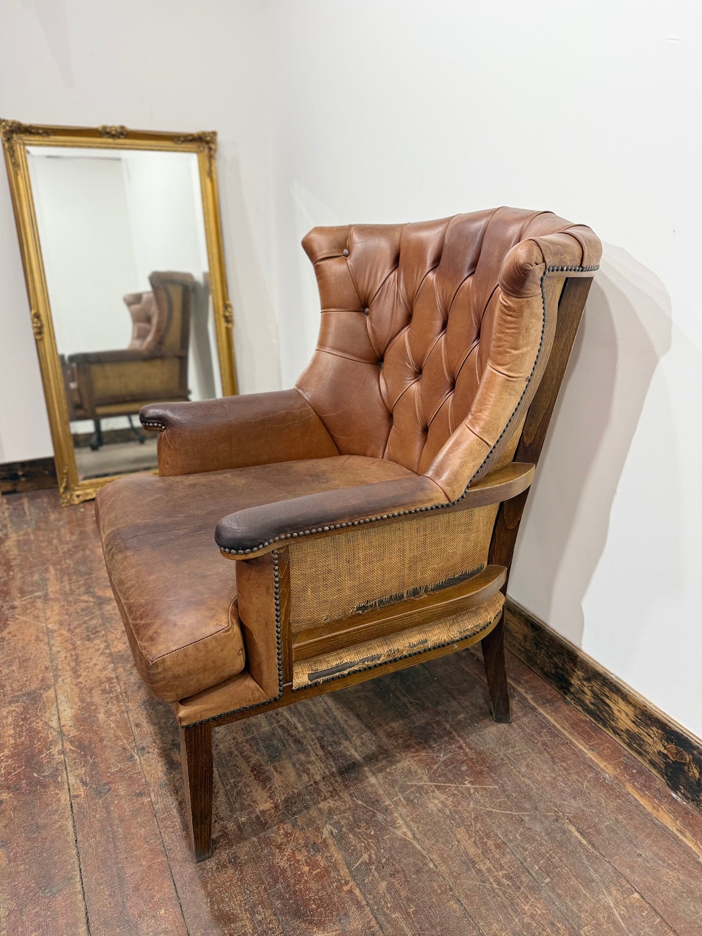 Vintage Style Brown Leather Chesterfield Armchair/Button Back/Wingback Lounge Chair