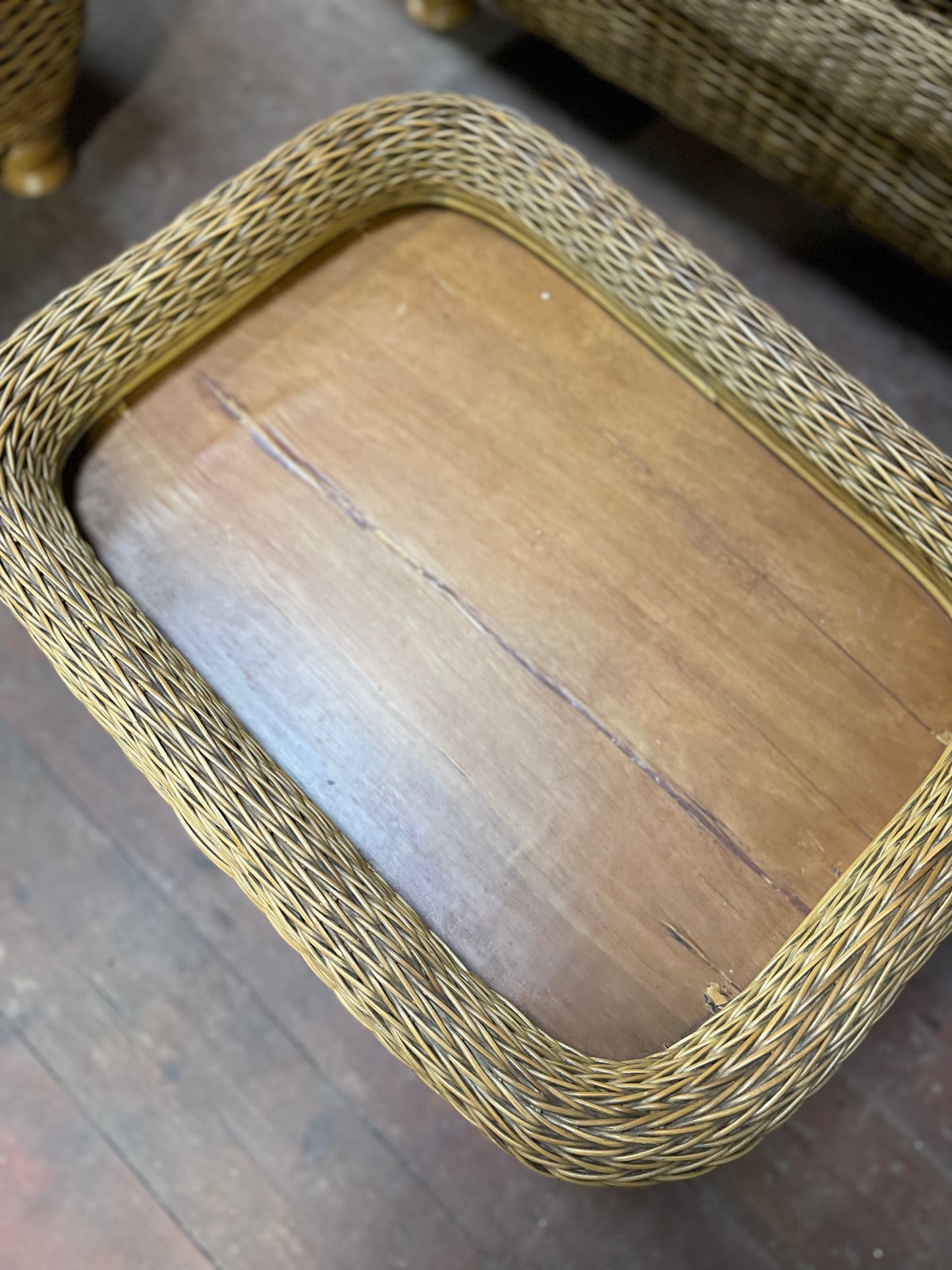 Vintage rattan / wicker furniture set for conservatory (6 items in total)