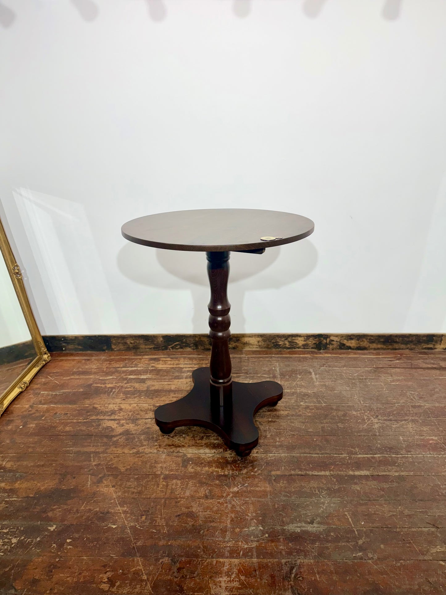Round Dark Wood Pub Table Bistro Table Turned Pedestal Base Traditional Café Furniture