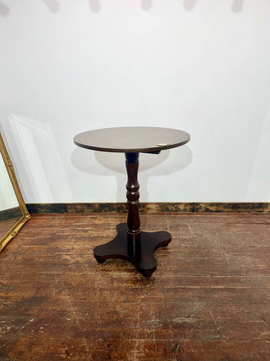 Round Dark Wood Pub Table Bistro Table Turned Pedestal Base Traditional Café Furniture
