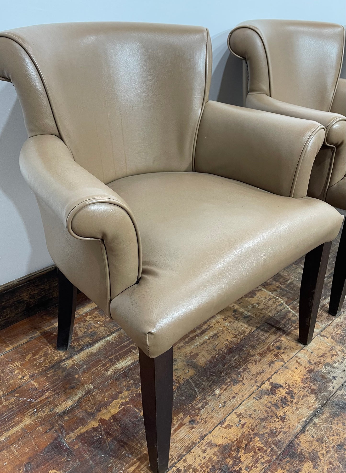 Set of 3 matching dining chairs in light brown faux-leather