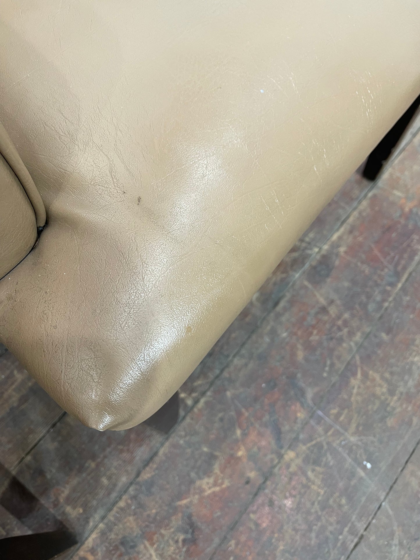 Set of 3 matching dining chairs in light brown faux-leather