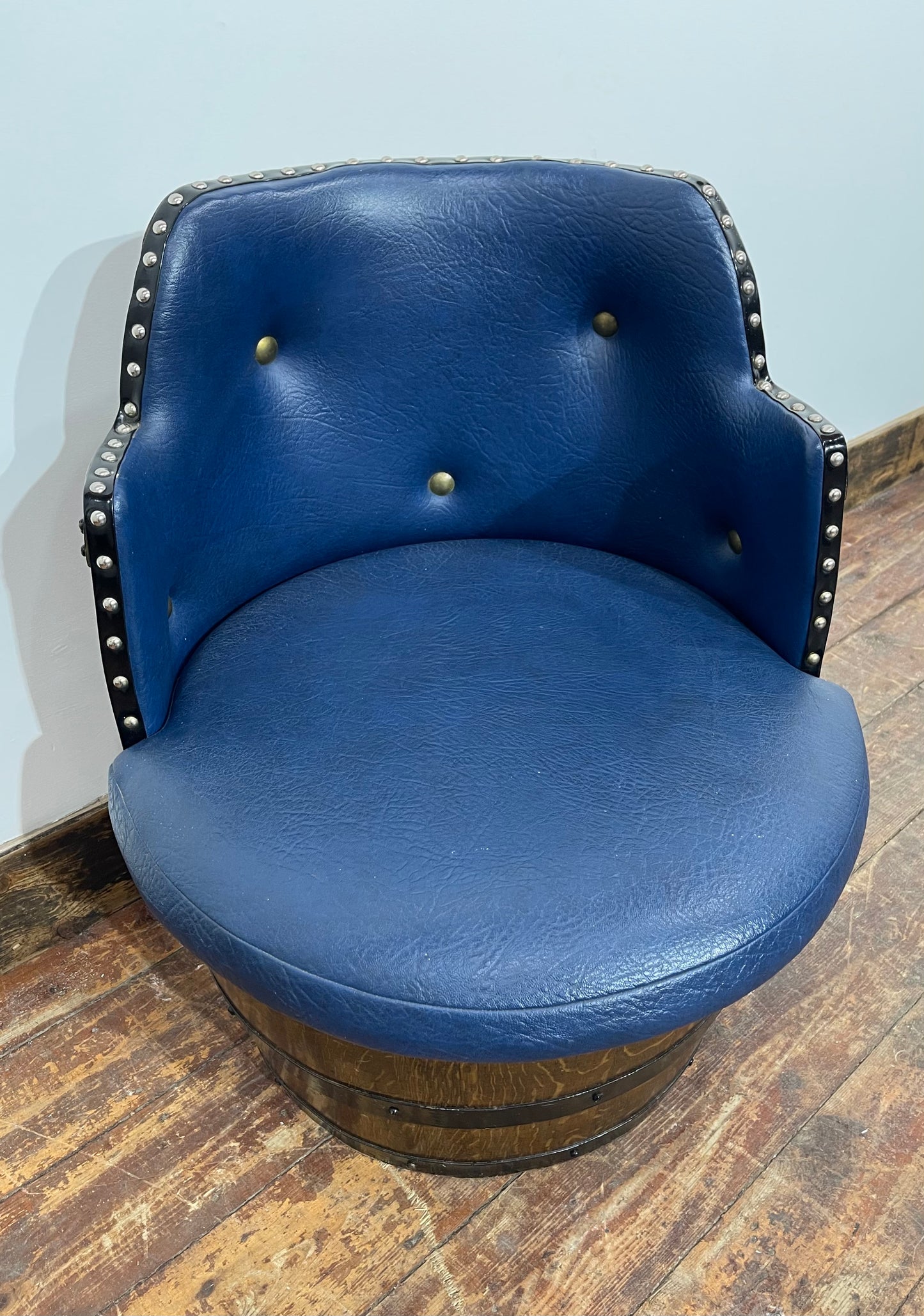 Vintage / retro pub seat in blue leather made from whisky barrel