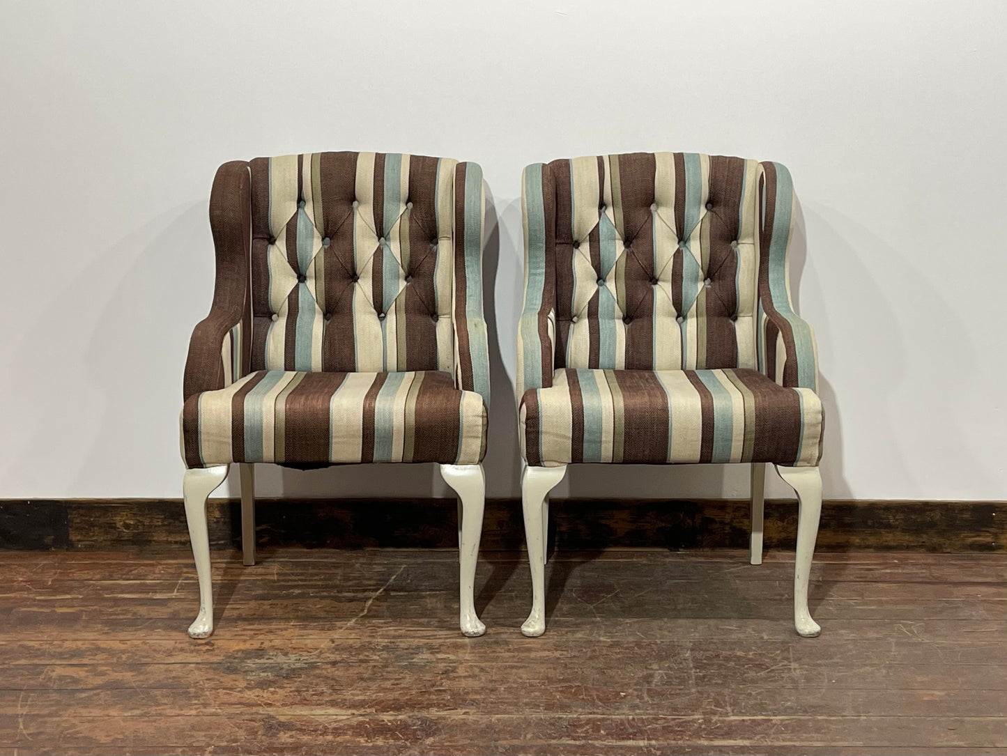 Matching set of 7 Chesterfield style dining chairs in striped fabric