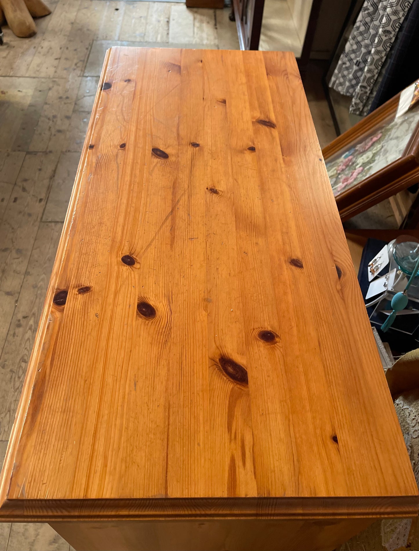 Small pine chest of drawers