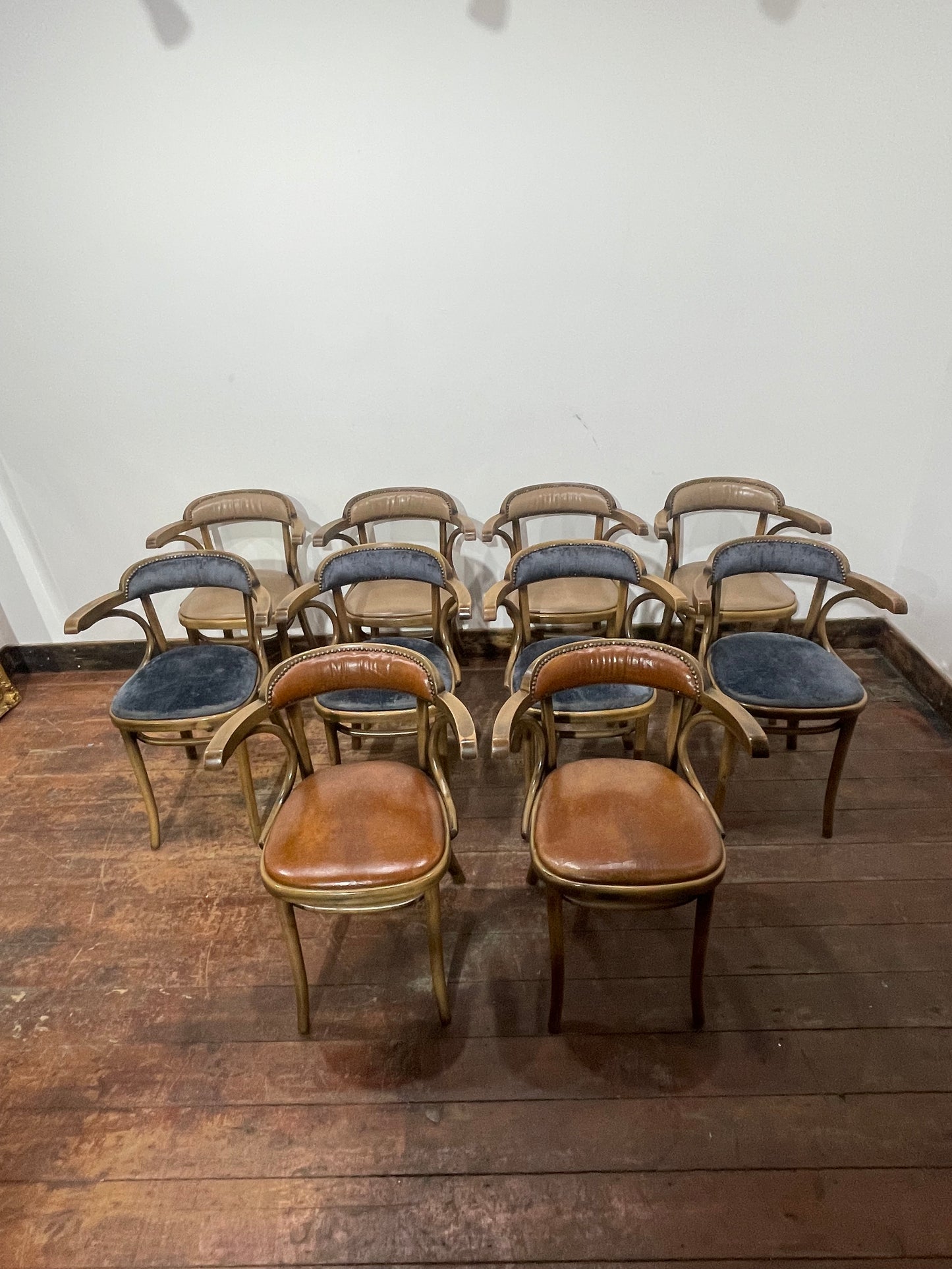 Set of 10 Bentwood Armchairs Dining Cafe Bistro Chairs Mixed Leather & Velvet