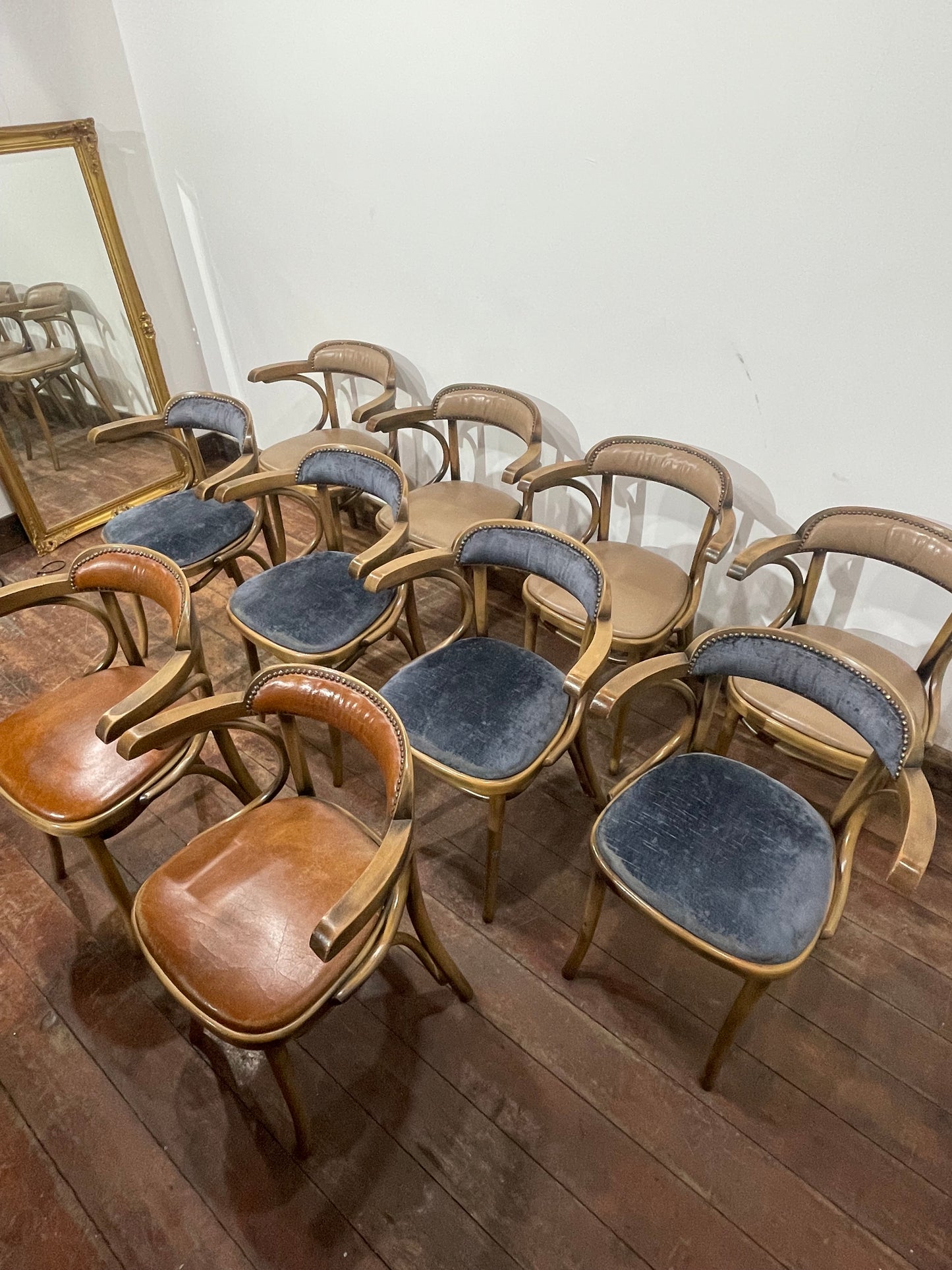 Set of 10 Bentwood Armchairs Dining Cafe Bistro Chairs Mixed Leather & Velvet