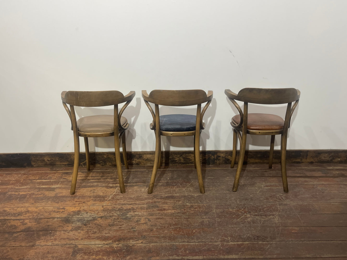 Set of 10 Bentwood Armchairs Dining Cafe Bistro Chairs Mixed Leather & Velvet