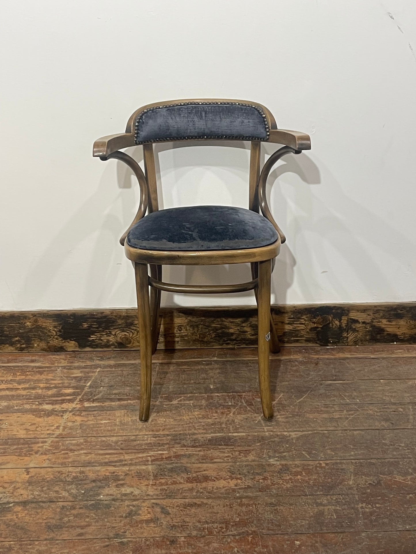 Set of 10 Bentwood Armchairs Dining Cafe Bistro Chairs Mixed Leather & Velvet