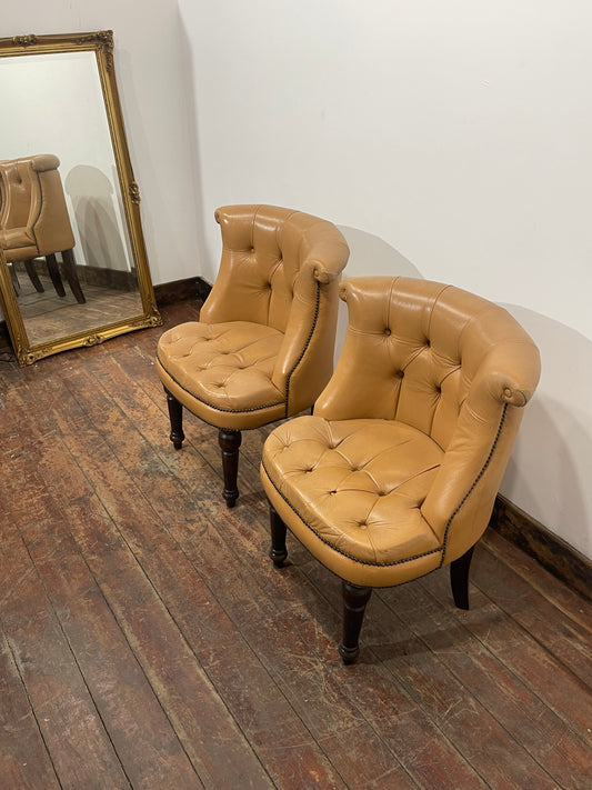 Pair of Tan Buttoned Leather Tub Club Chairs | Chesterfield Style Accent Chairs