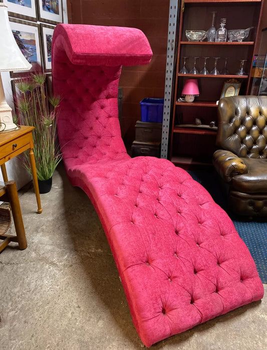 SPRING SALE! Curved fuchsia pink chaise longue