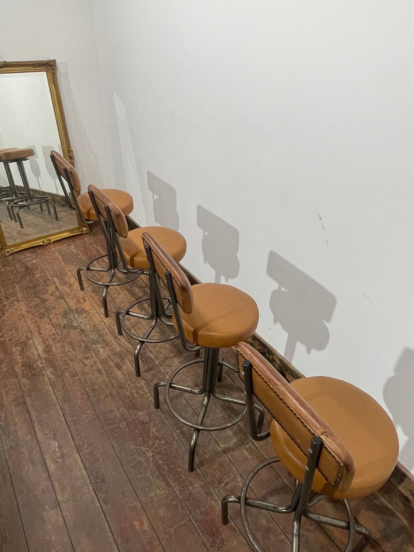 Set of 4 Industrial Style Swivel Bar Stools– Tan Leather Effect & Chrome