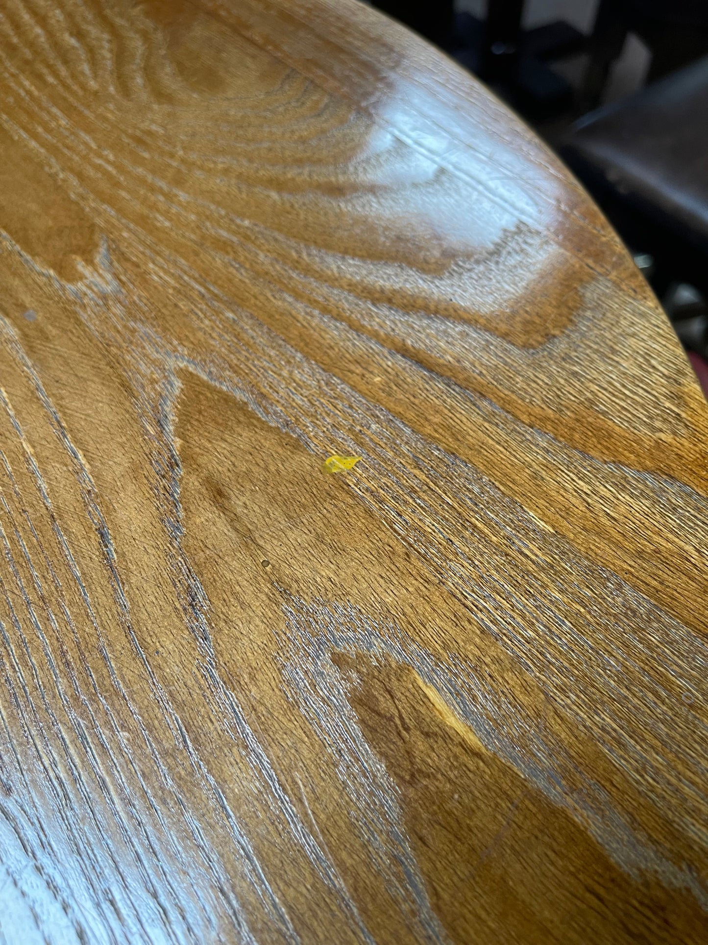 Solid oak round pedestal table