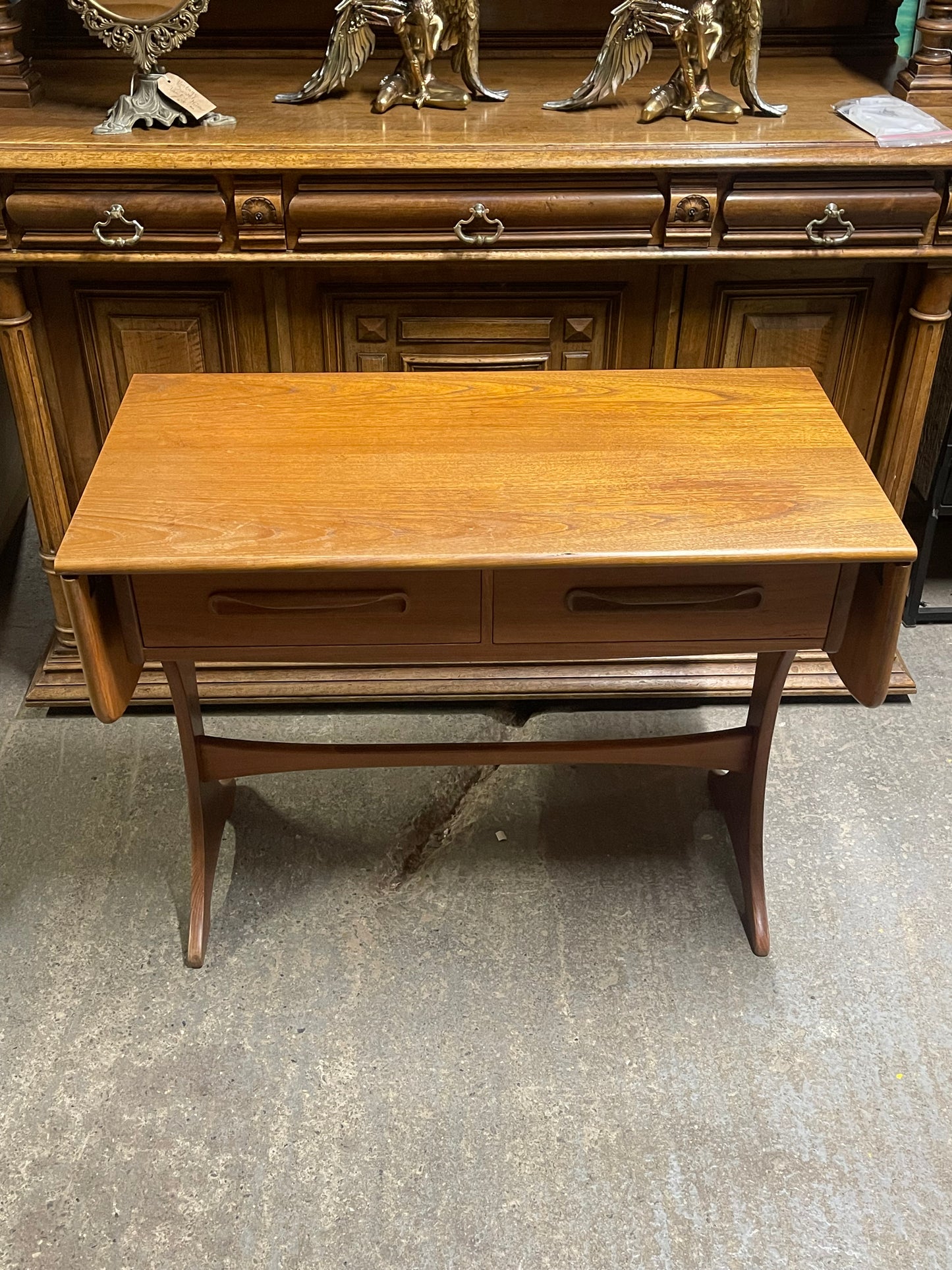Vintage Mid-Century Teak Drop-Leaf Extender Side Table / Antique Console Table