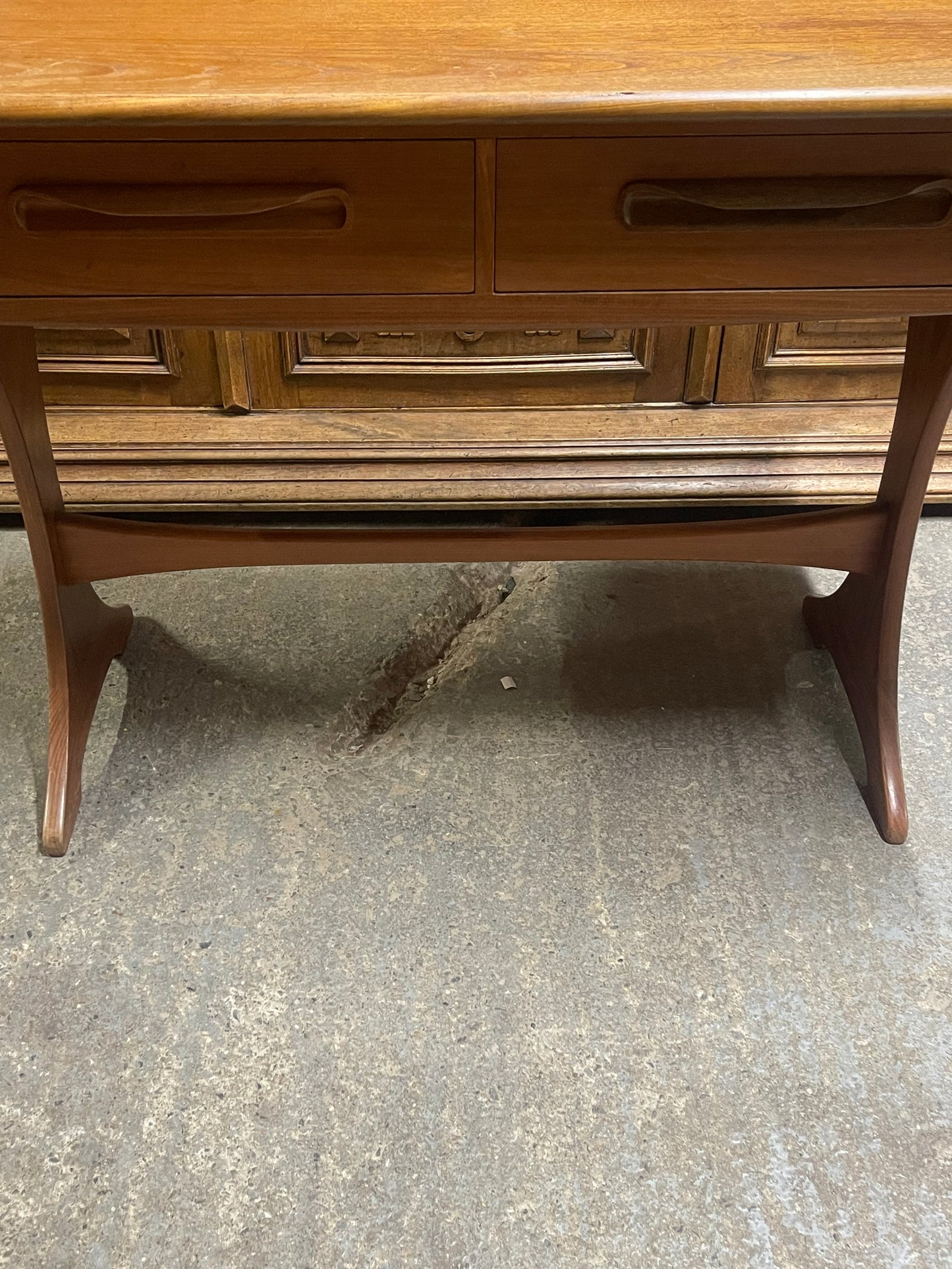 Vintage Mid-Century Teak Drop-Leaf Extender Side Table / Antique Console Table