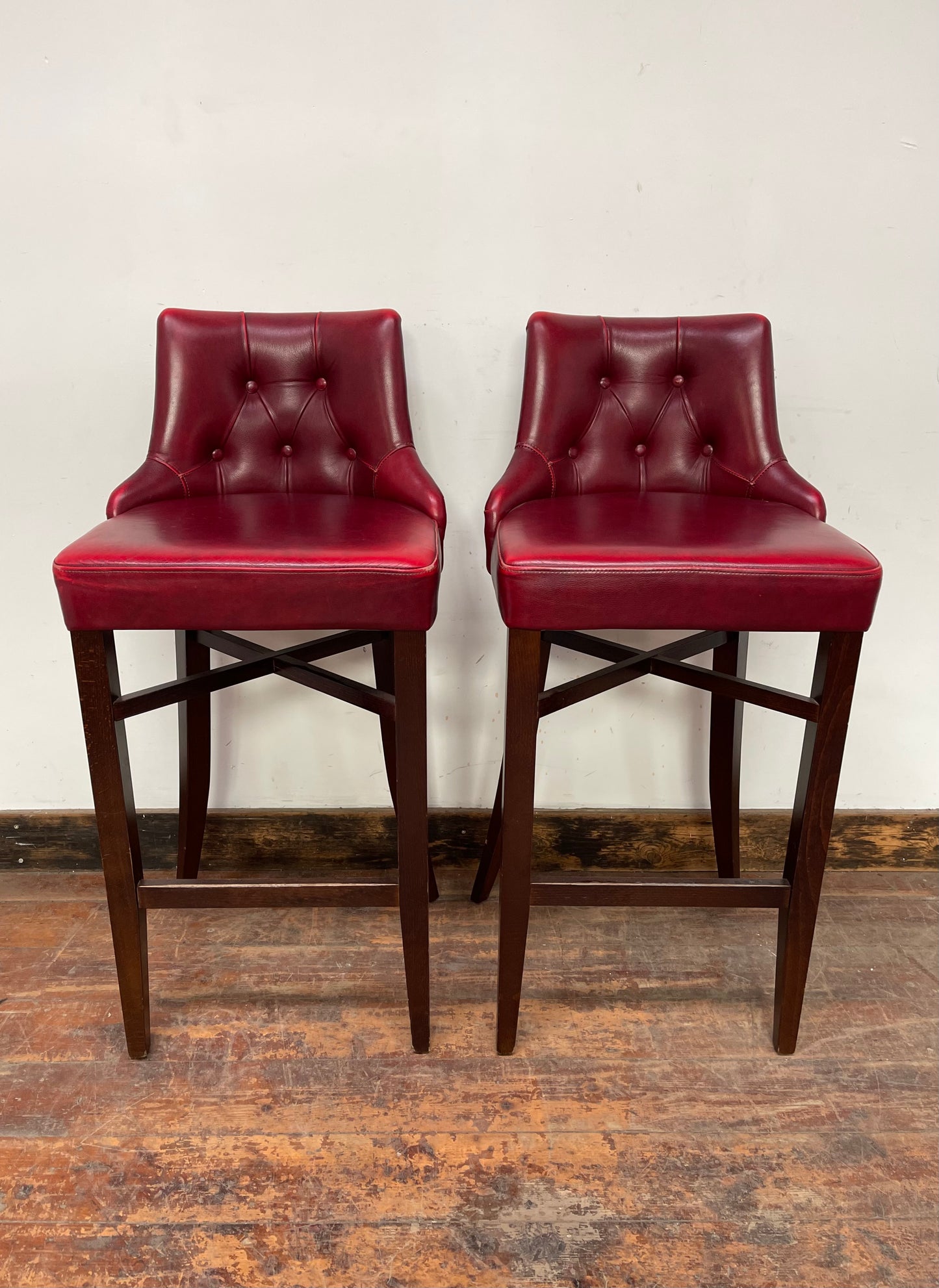 Stunning set of 6 red leather pub bar stools