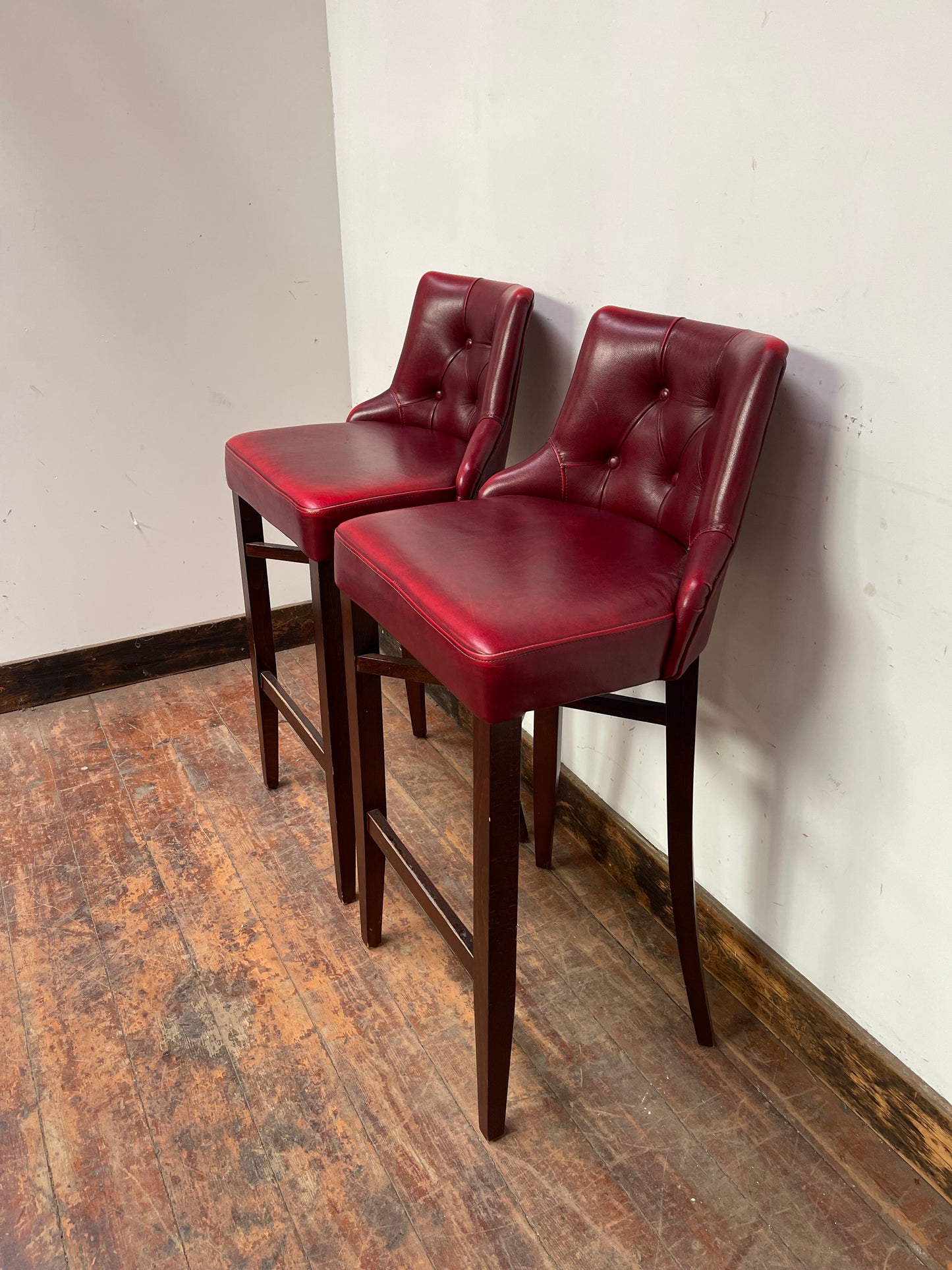 Stunning set of 6 red leather pub bar stools
